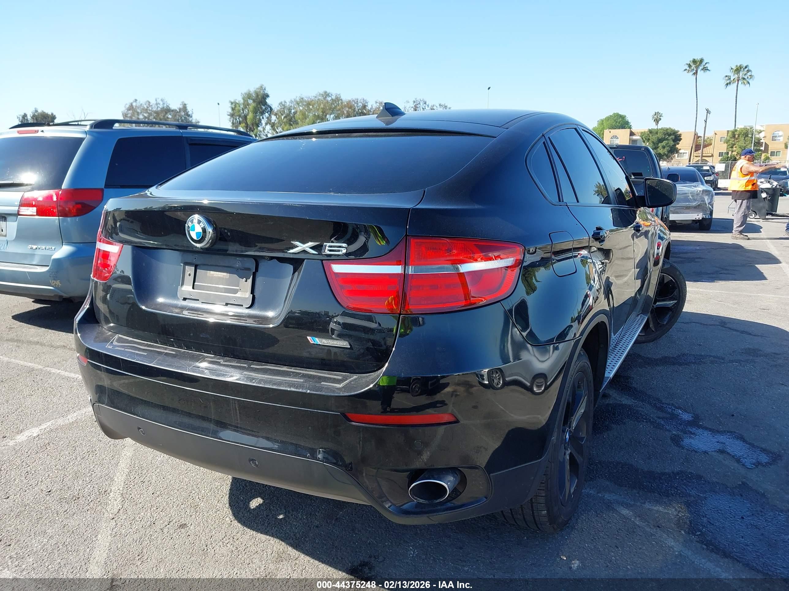 BMW X6 image 4