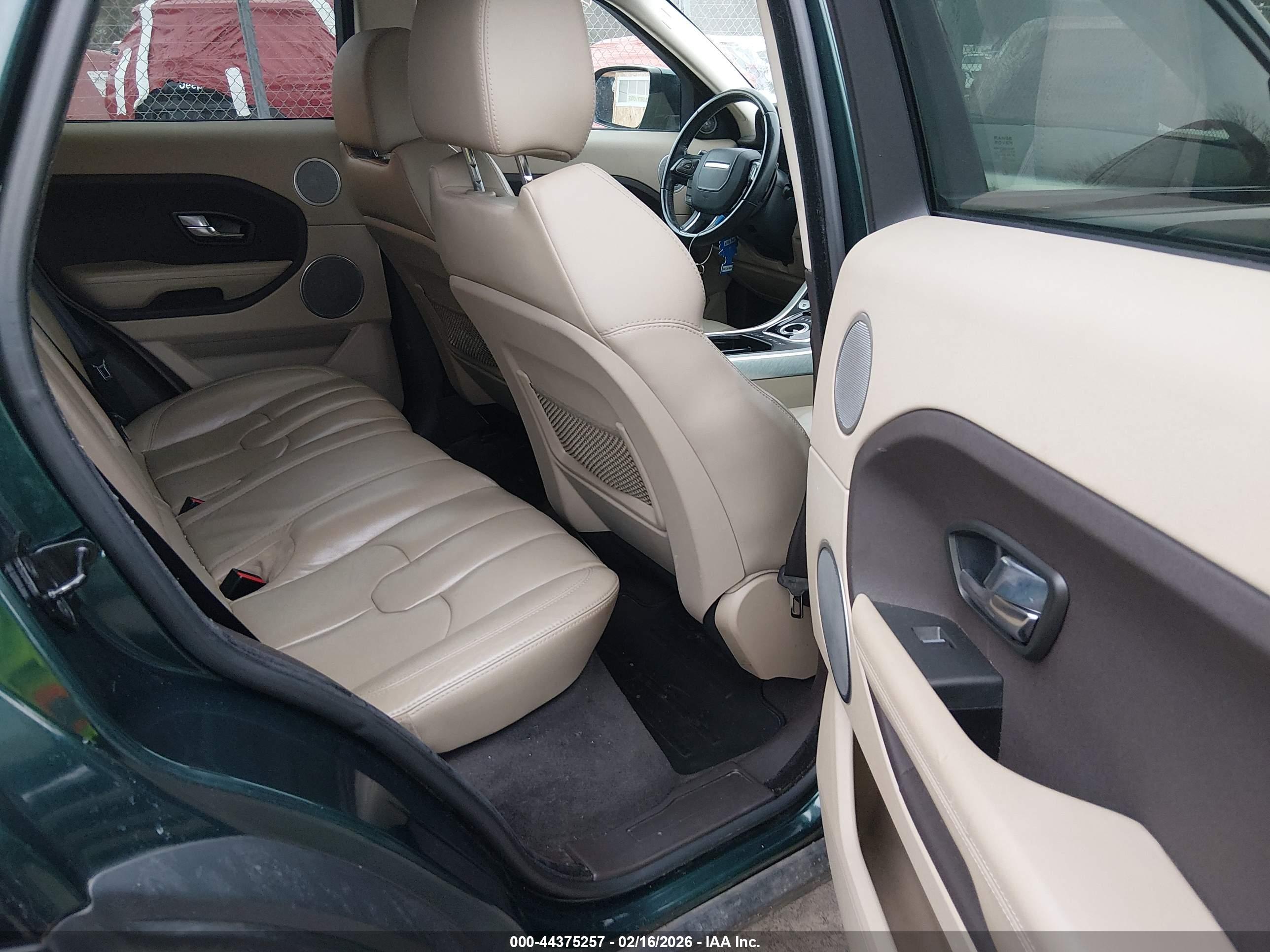 LAND ROVER image 8