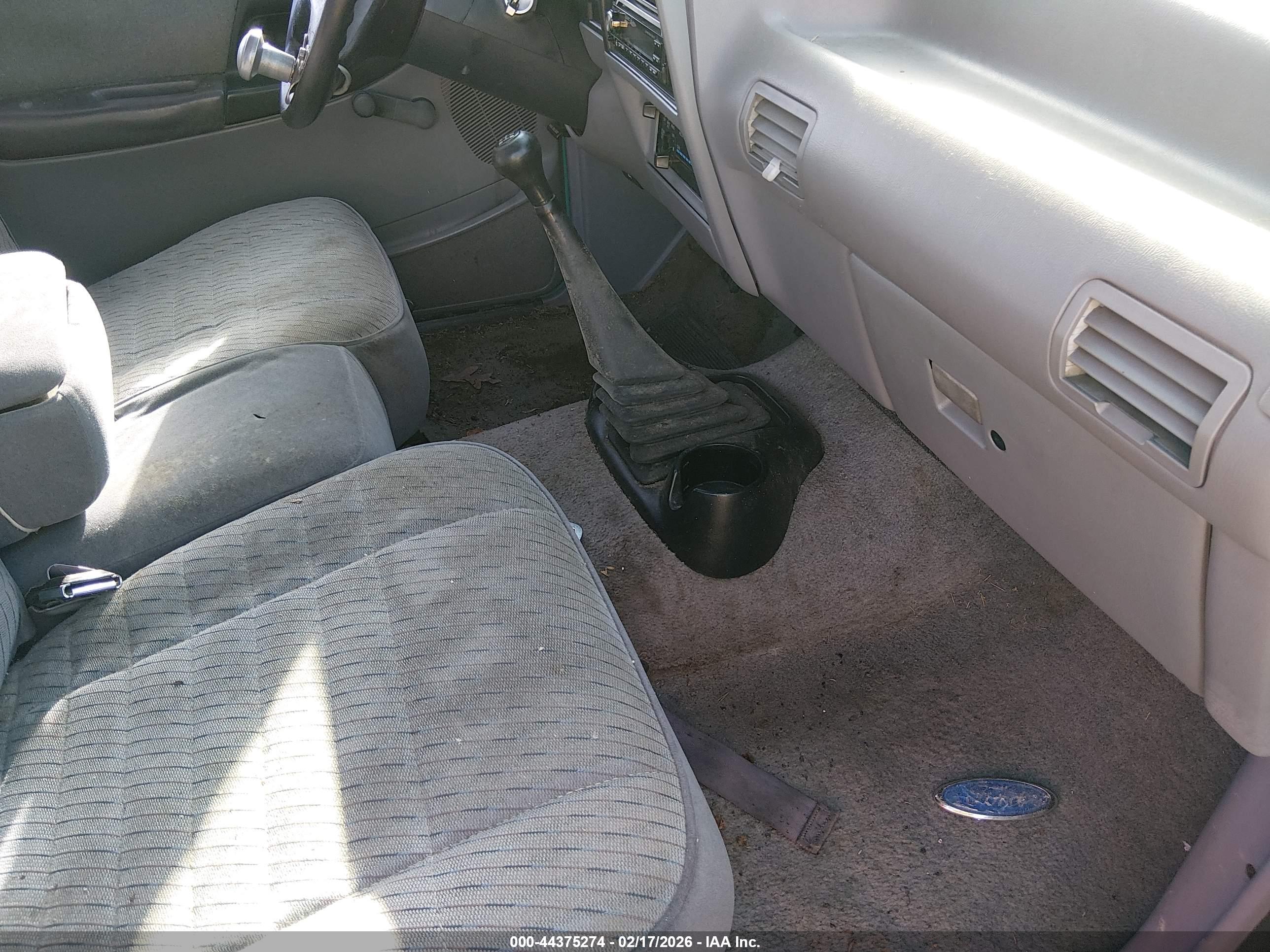 FORD RANGER image 8