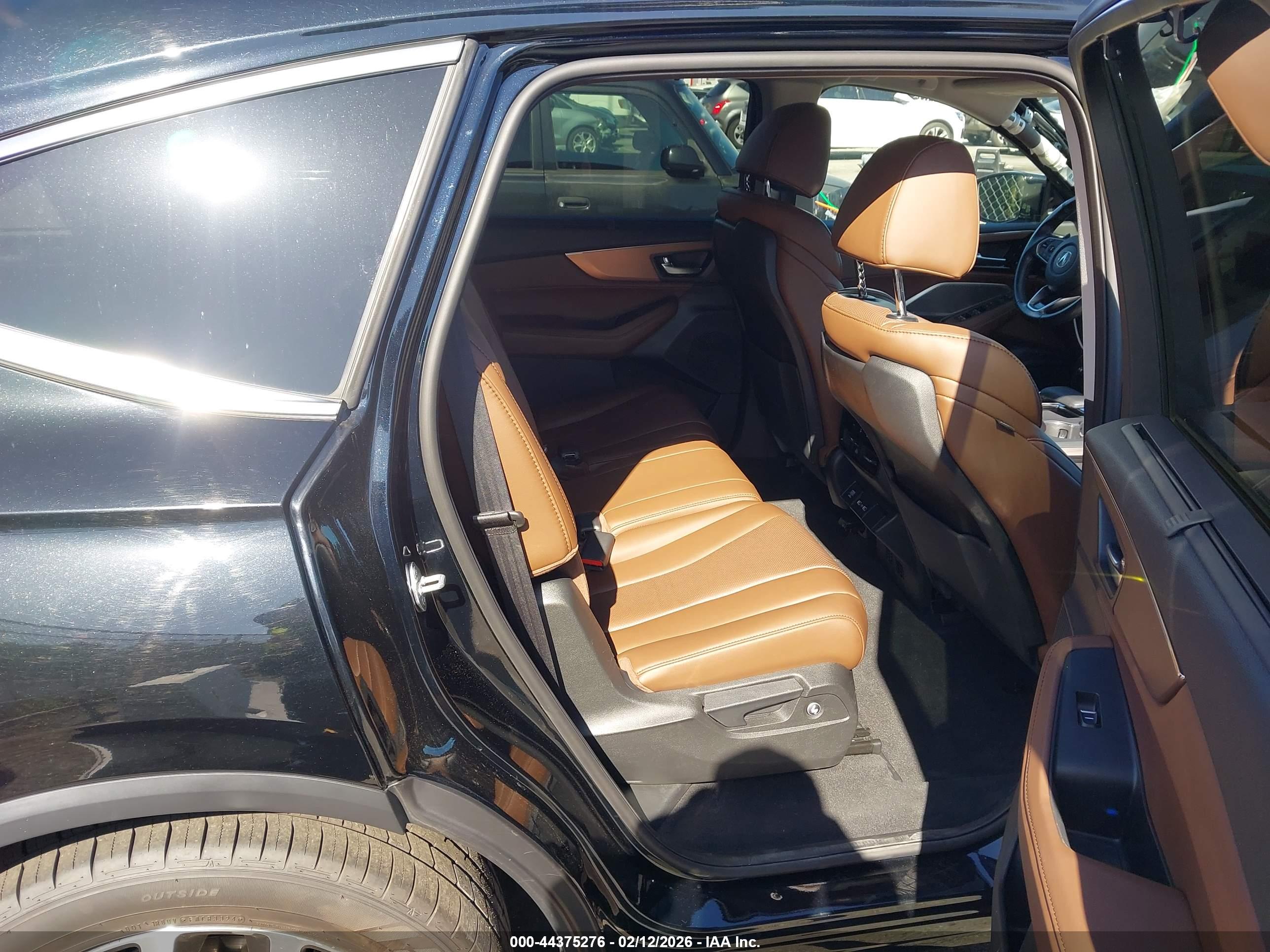 ACURA MDX image 8