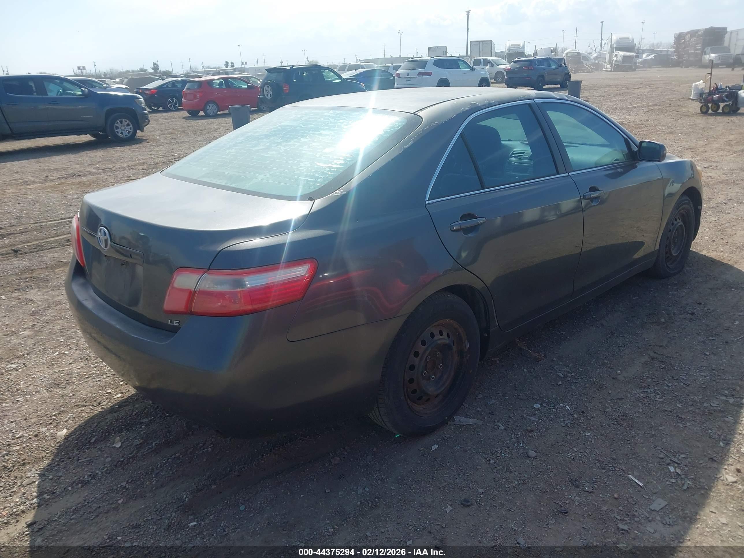 TOYOTA CAMRY image 4