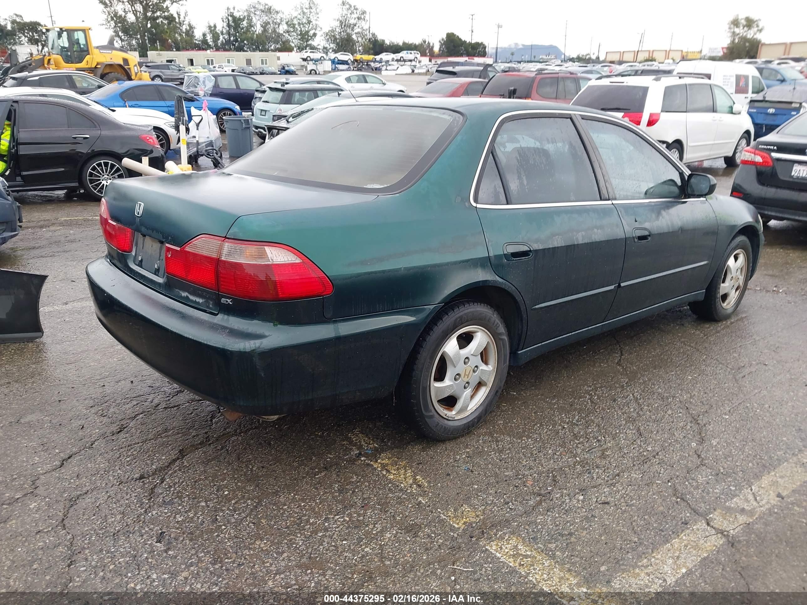 HONDA ACCORD image 4
