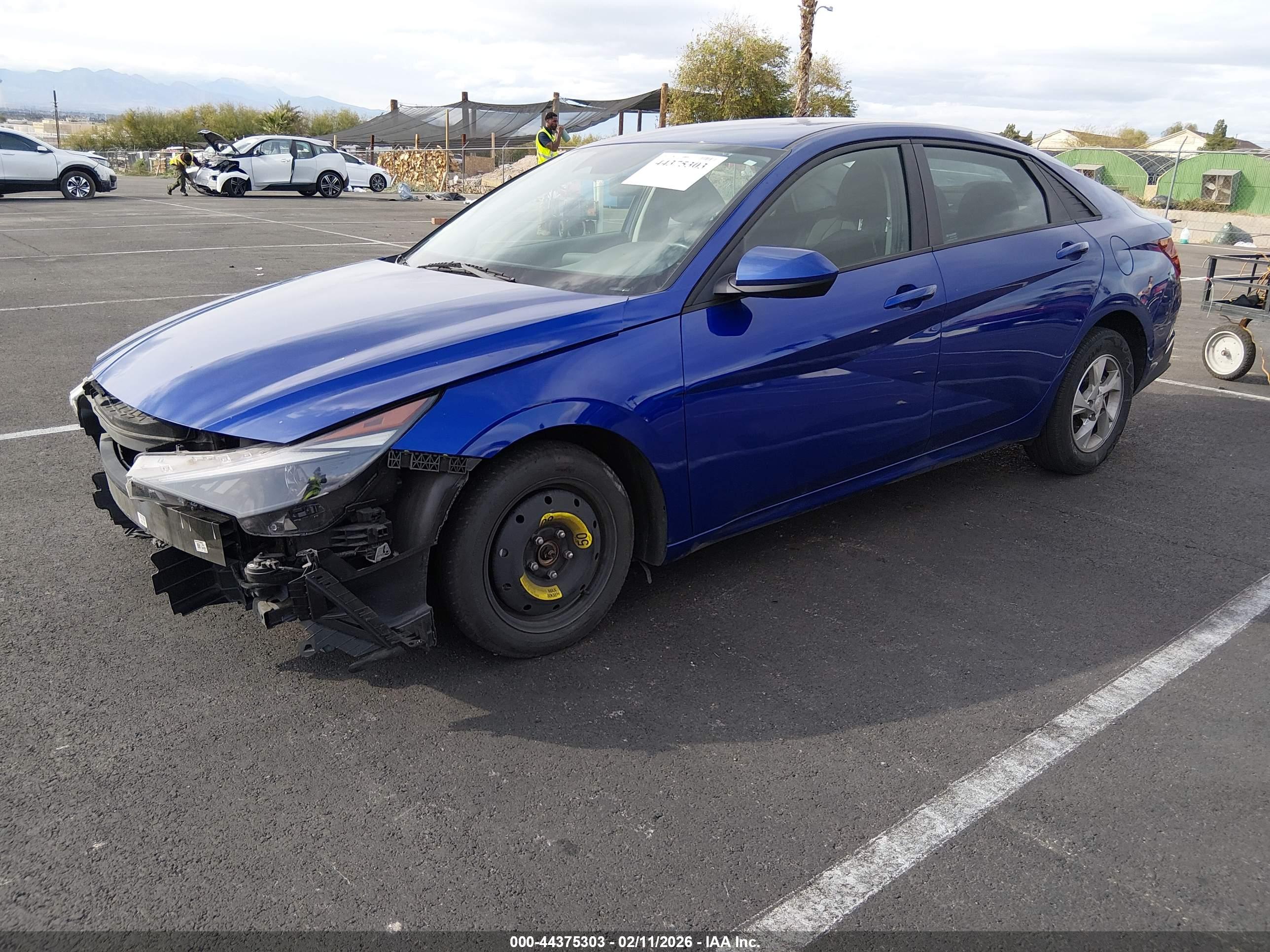 HYUNDAI ELANTRA image 2