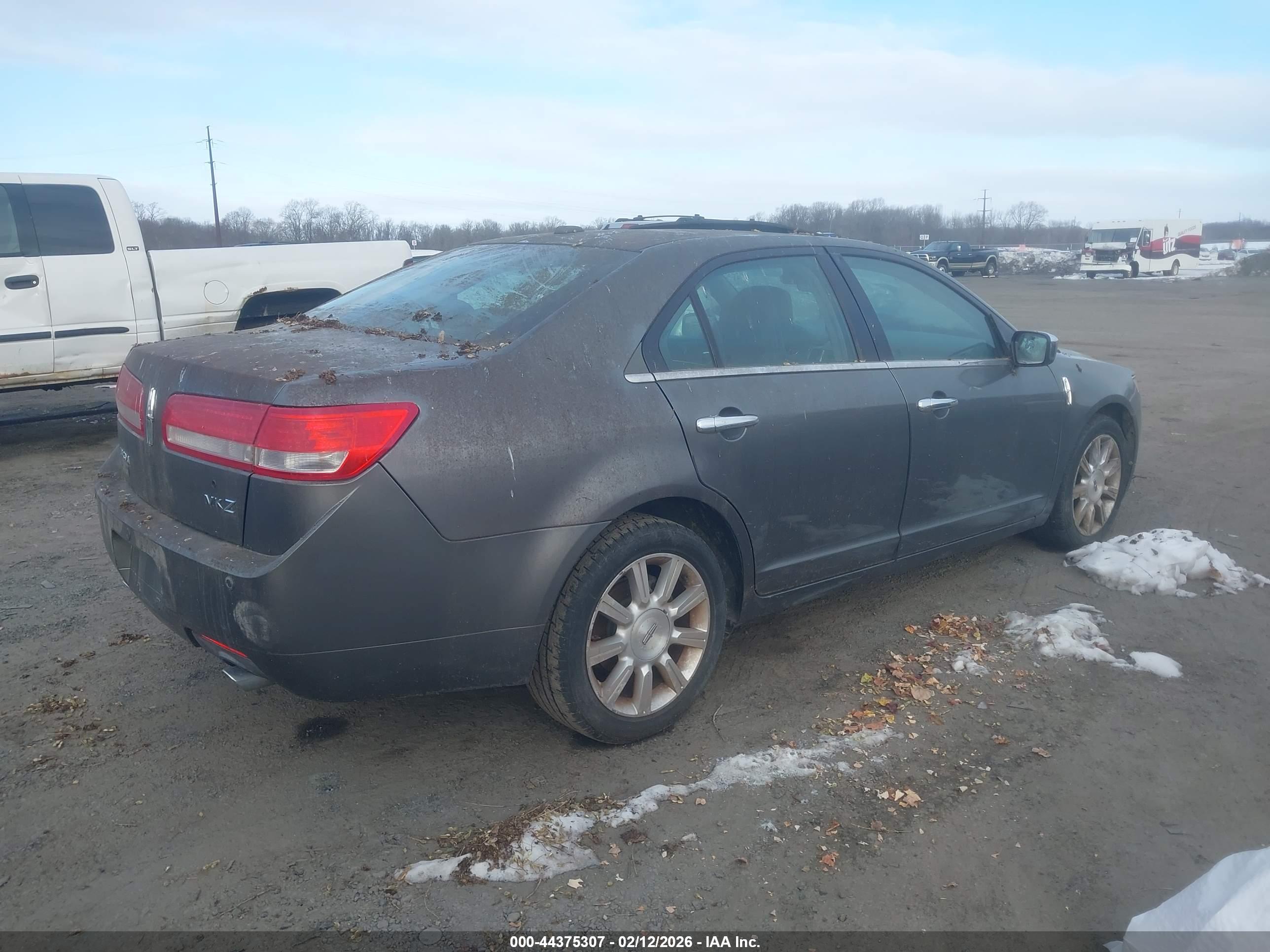 LINCOLN MKZ image 4