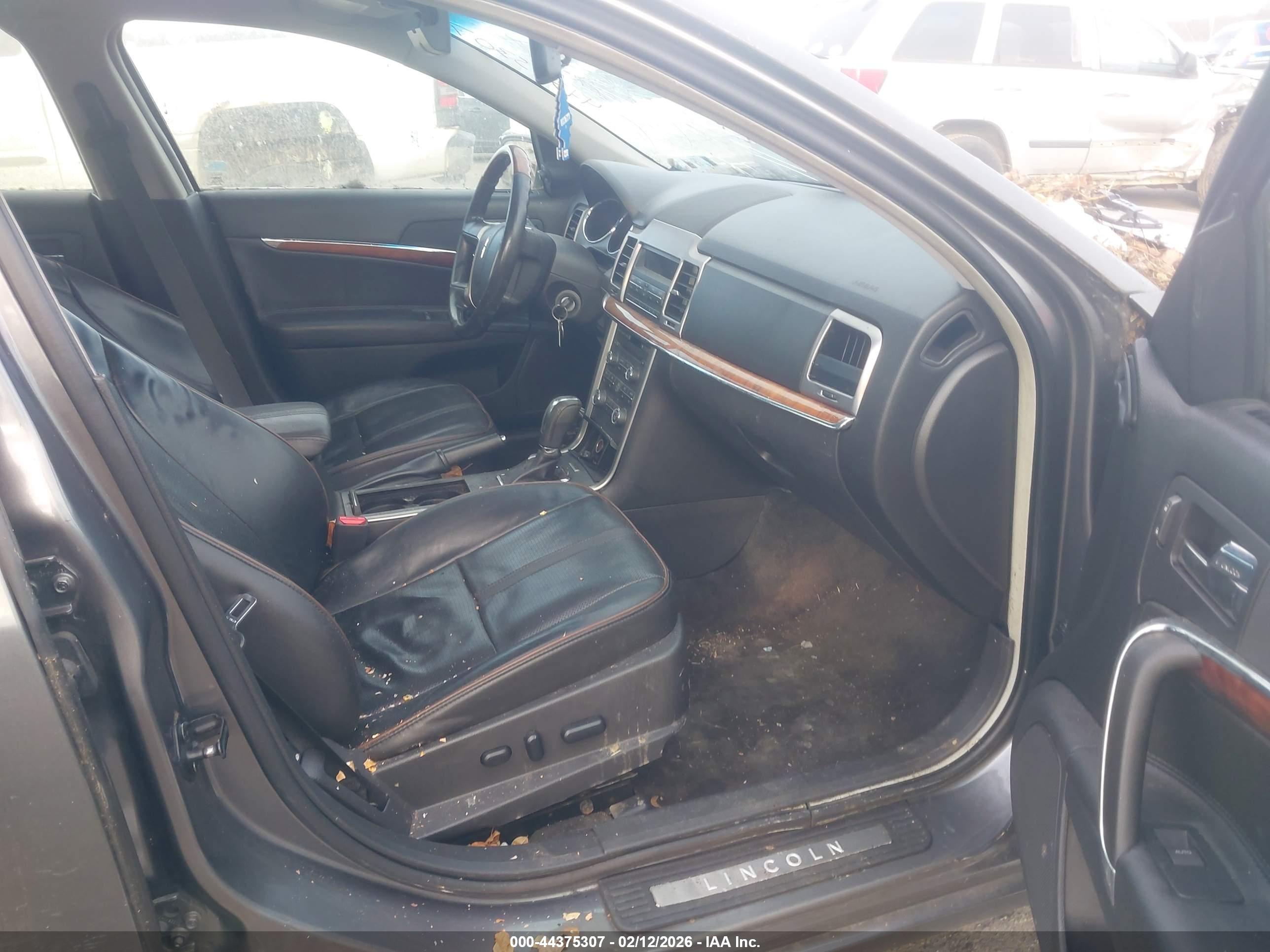 LINCOLN MKZ image 5