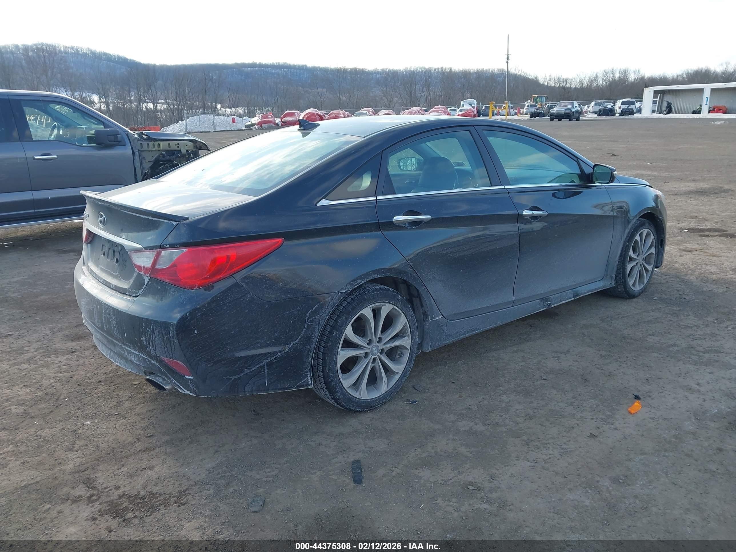 HYUNDAI SONATA image 4