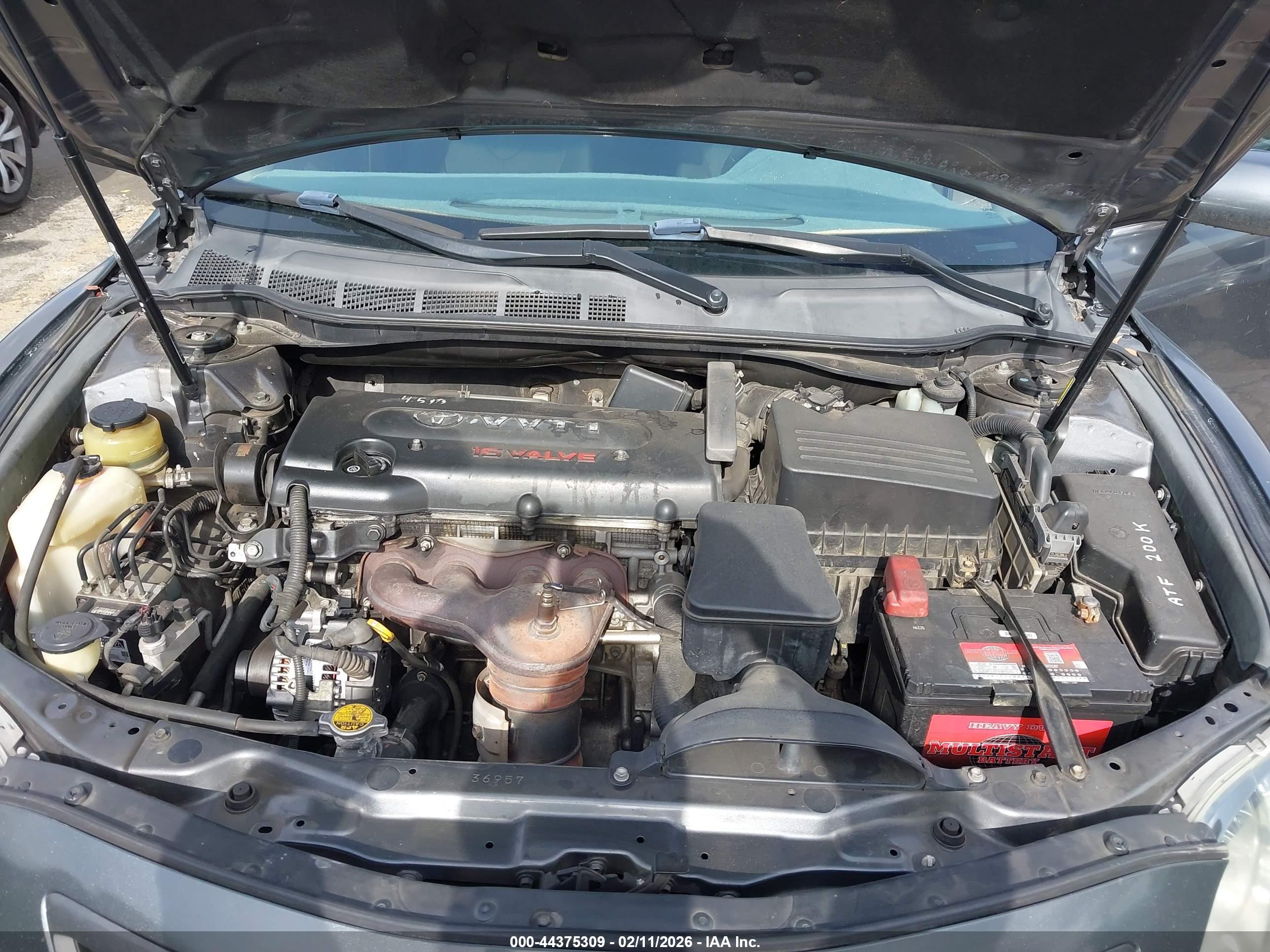 TOYOTA CAMRY image 10