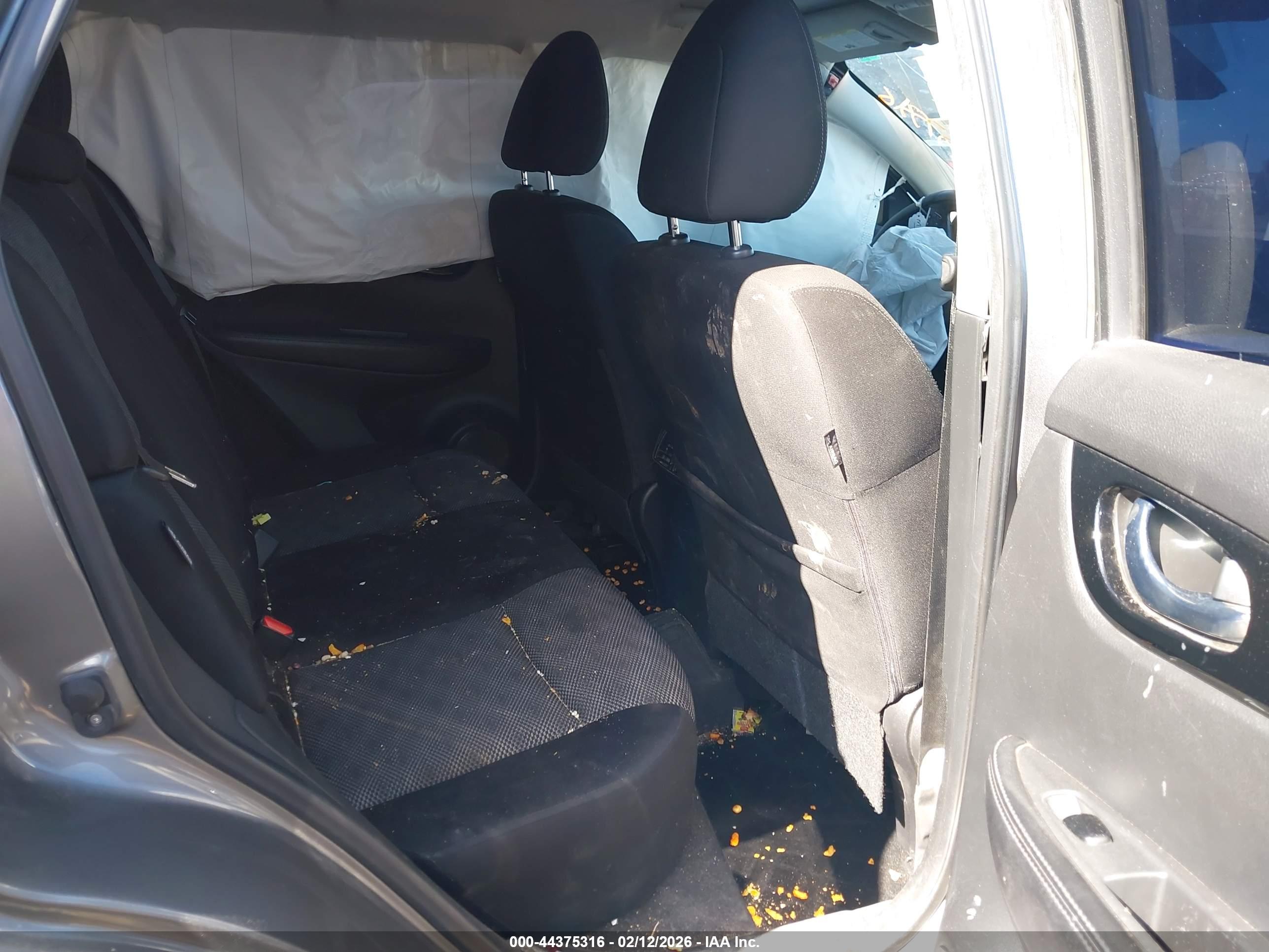 NISSAN ROGUE image 8