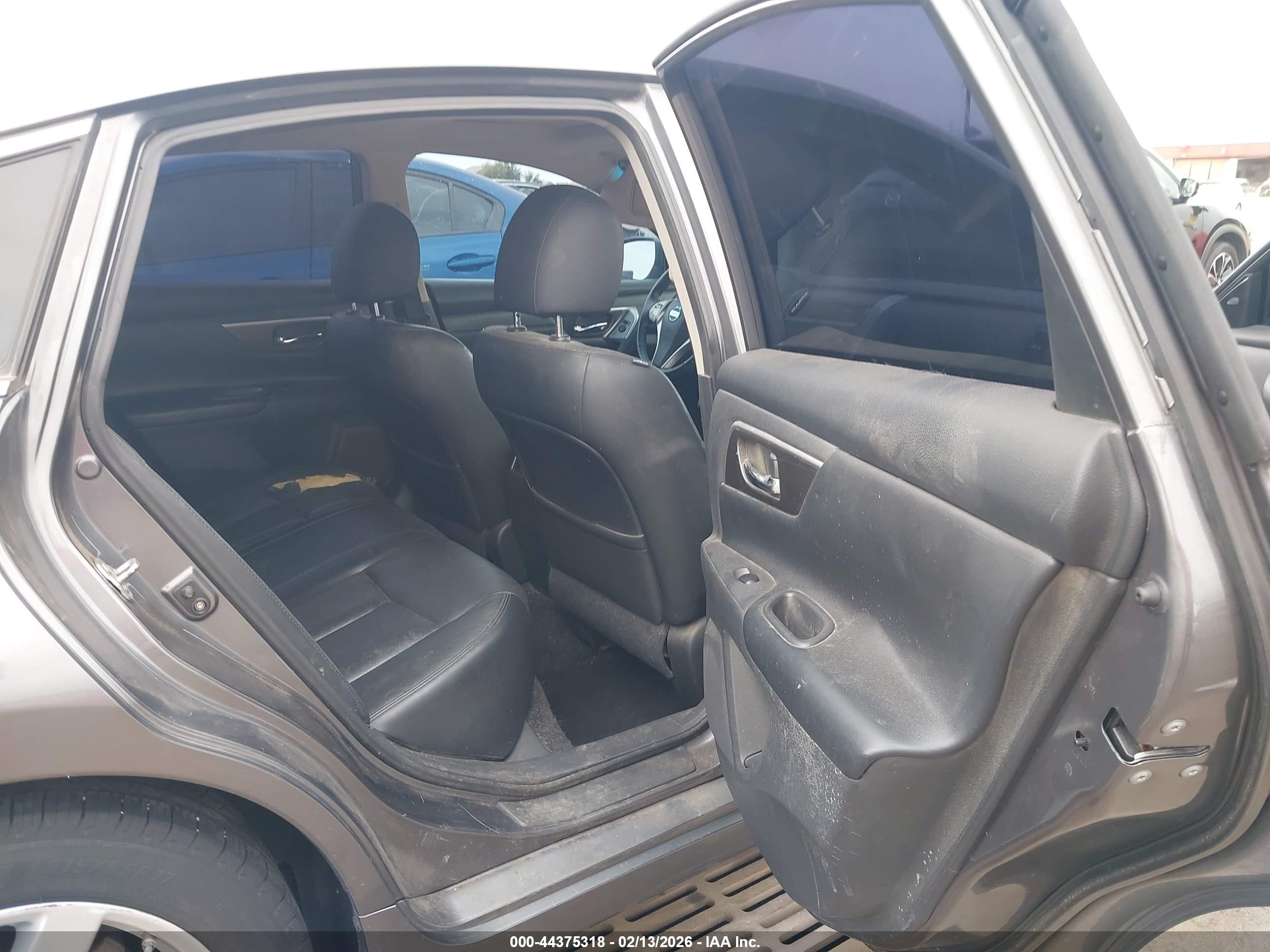 NISSAN ALTIMA image 8