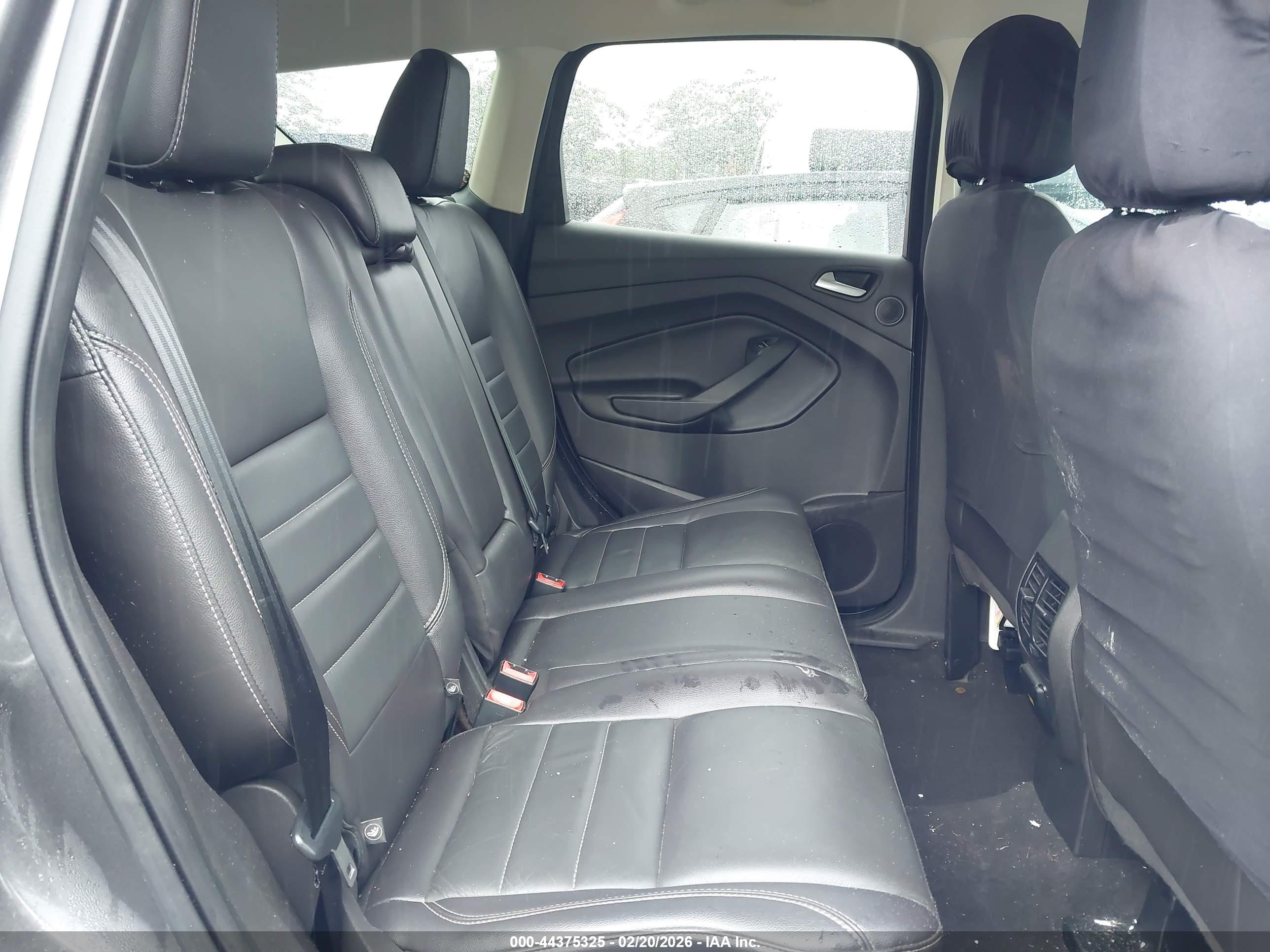 FORD ESCAPE image 8