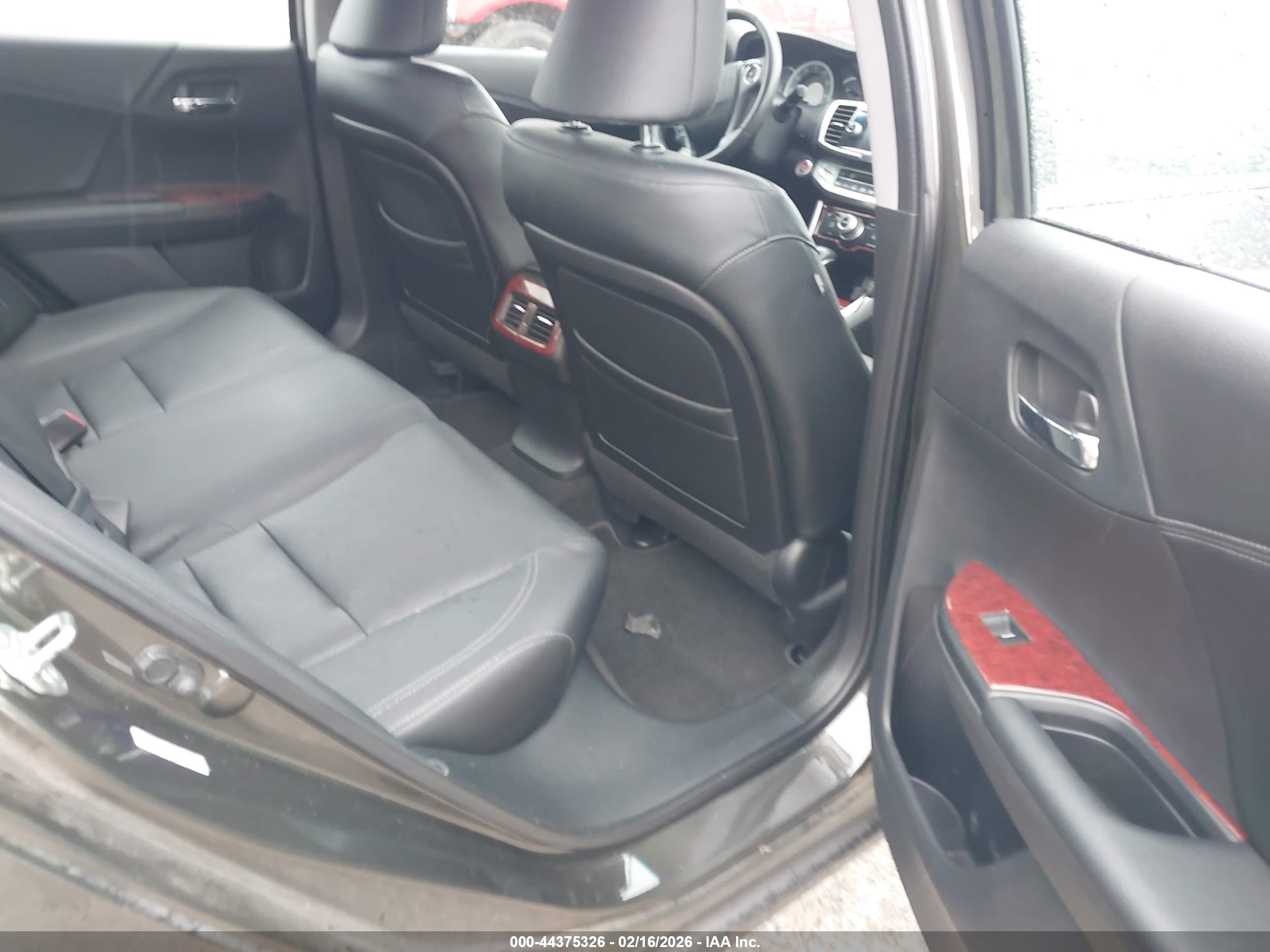 HONDA ACCORD image 8