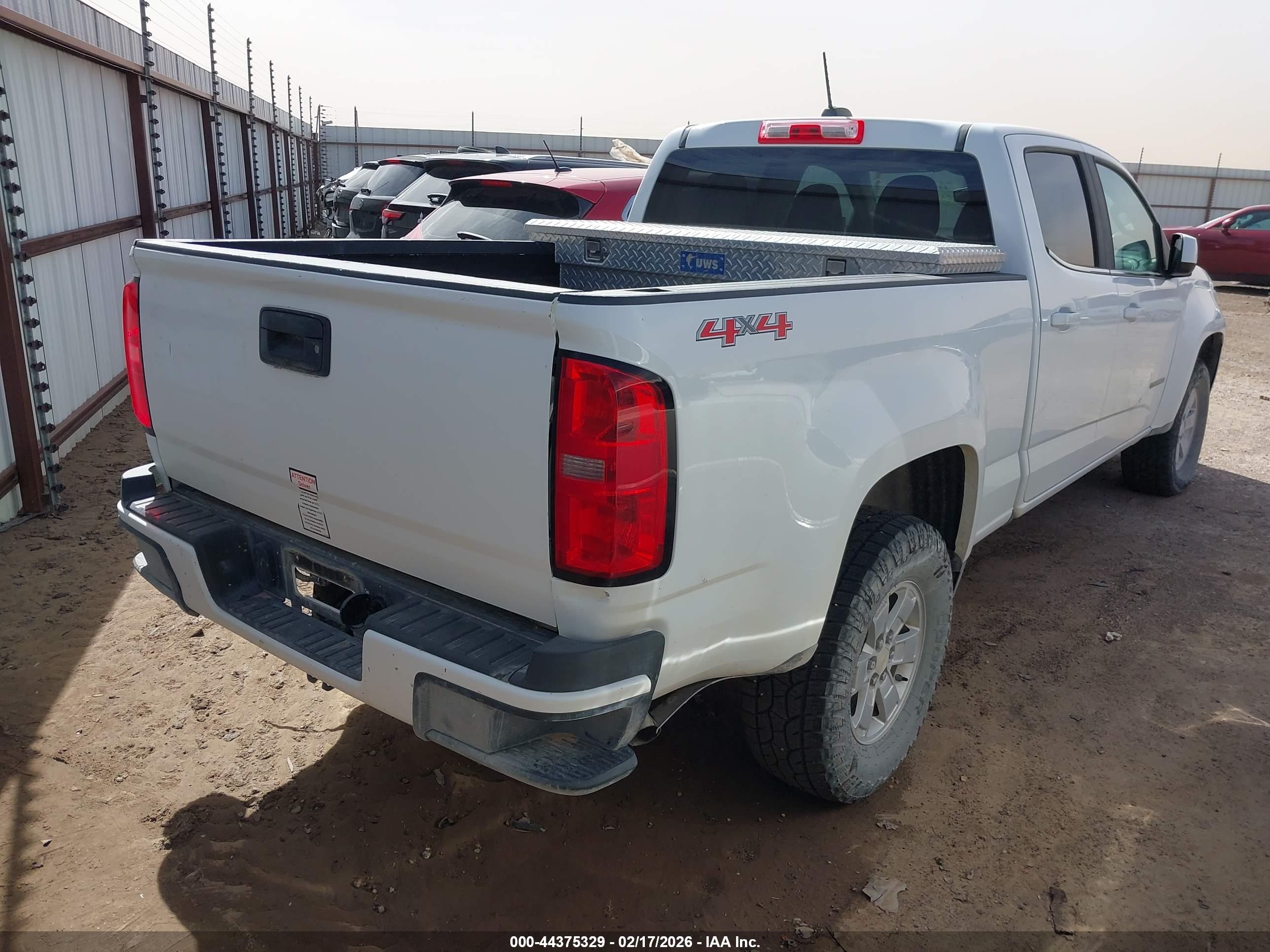 CHEVROLET COLORADO image 4
