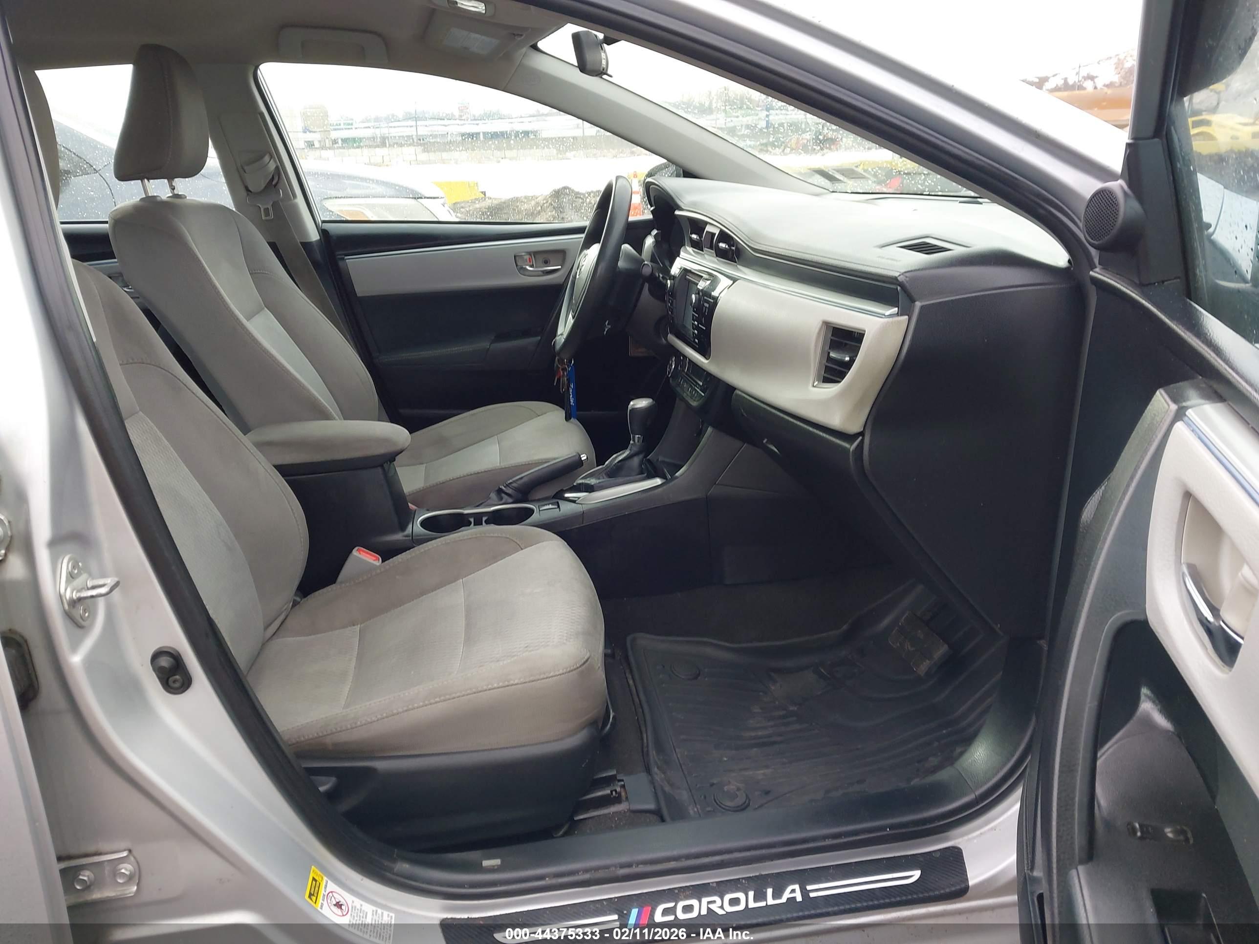 TOYOTA COROLLA image 5