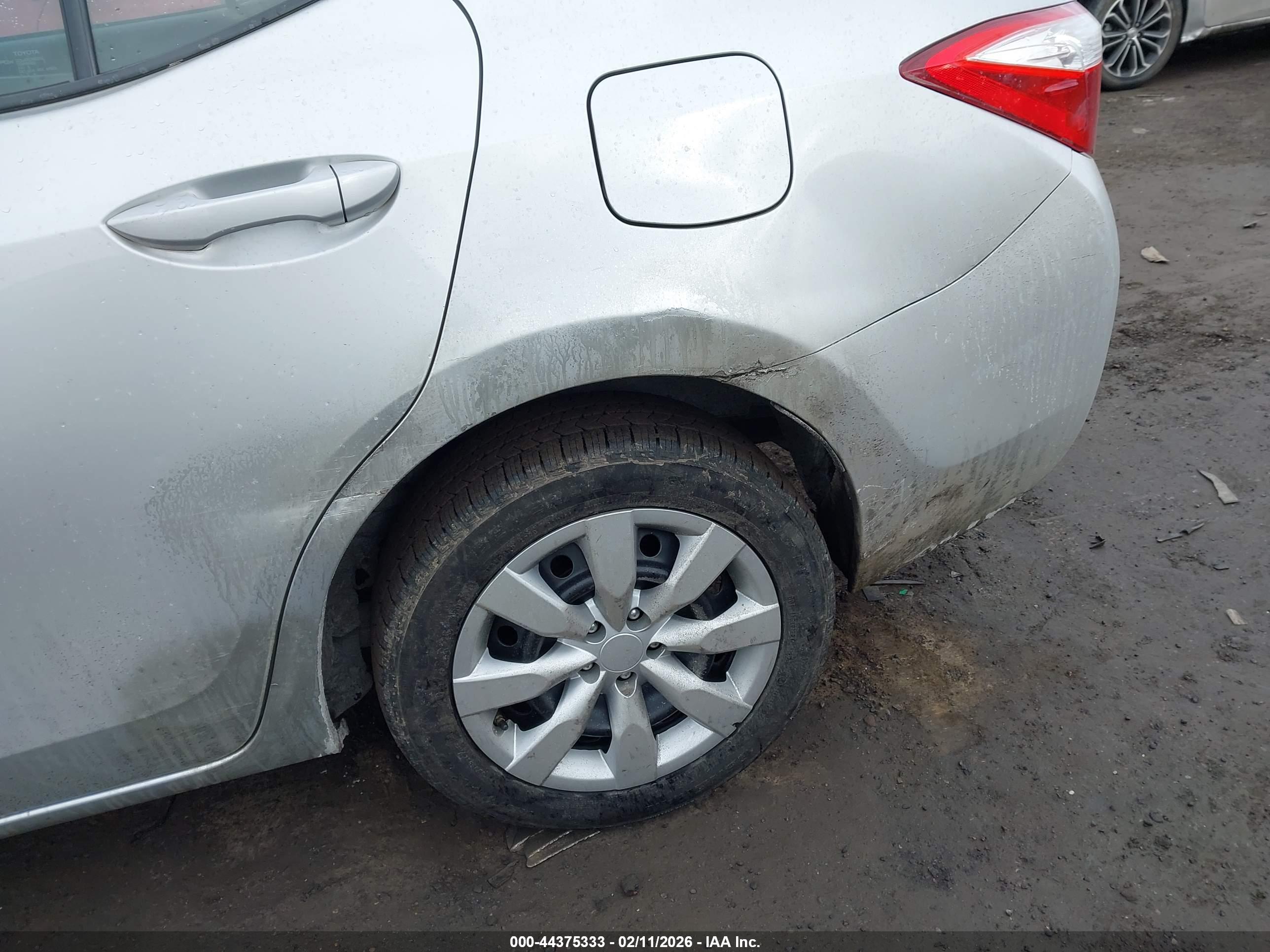 TOYOTA COROLLA image 6