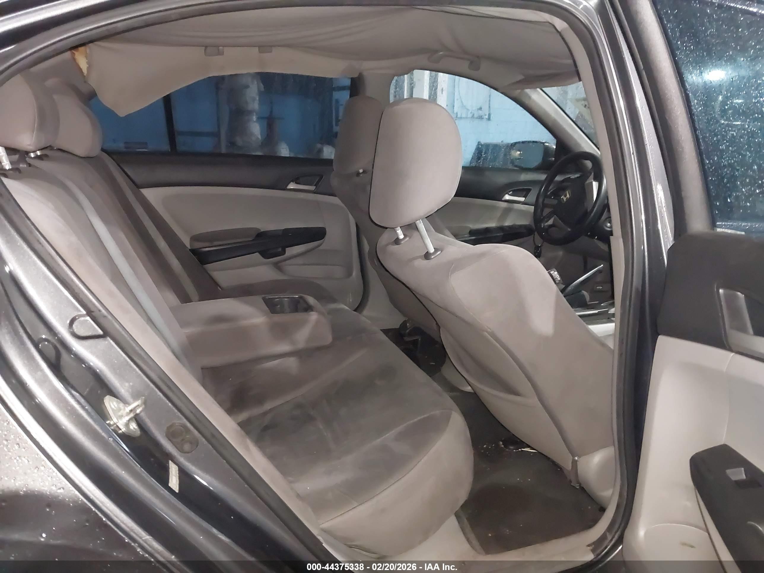 HONDA ACCORD image 8