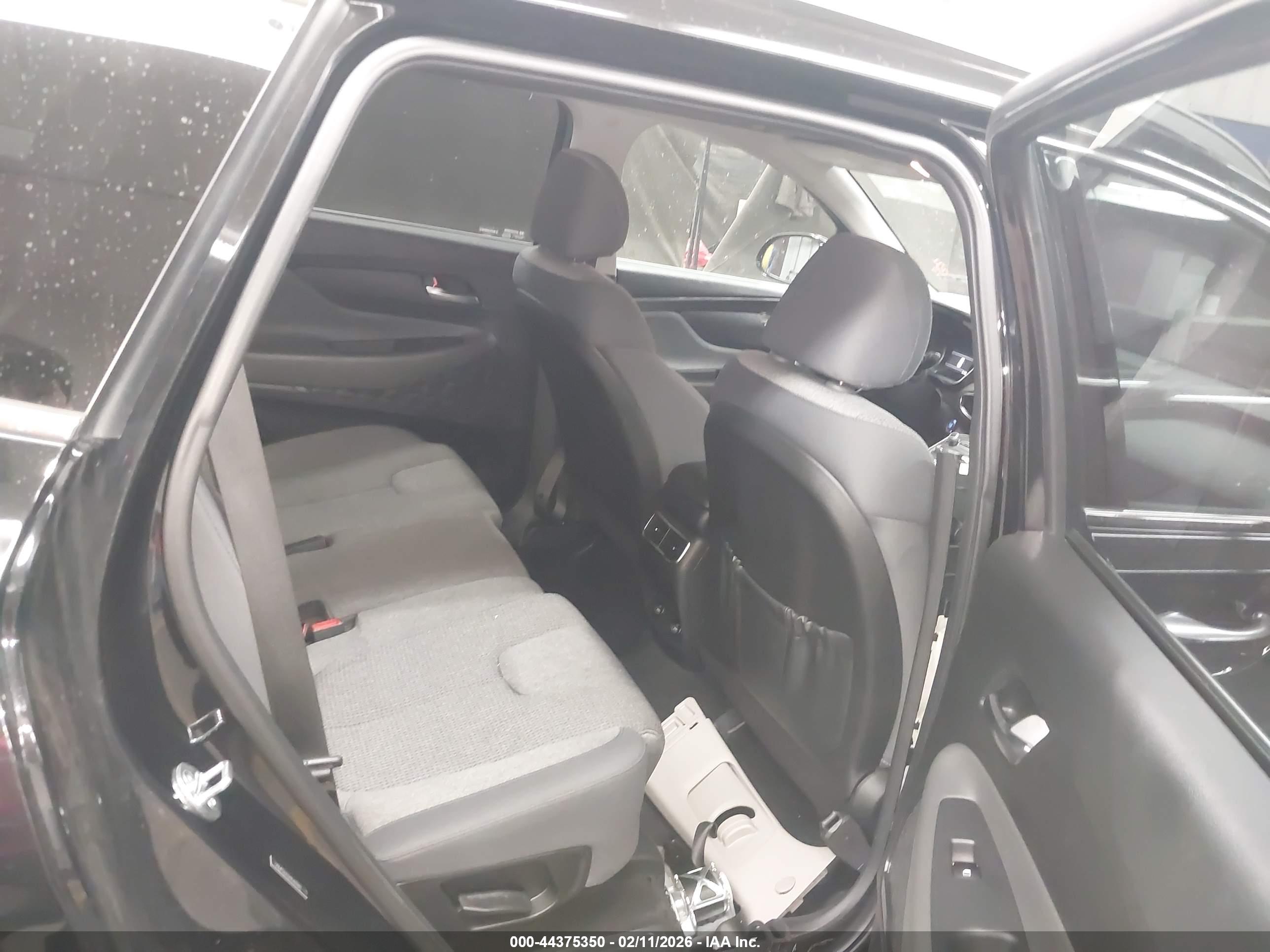 HYUNDAI SANTA image 8