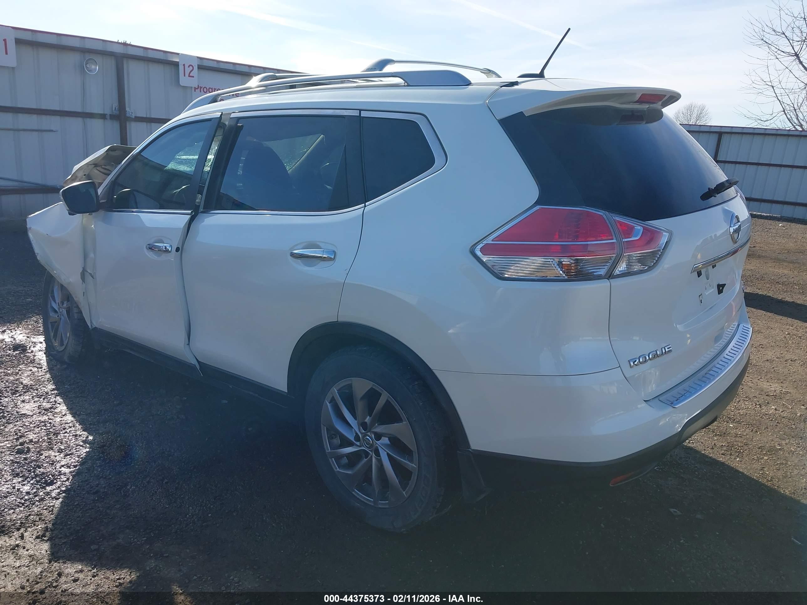 NISSAN ROGUE image 3