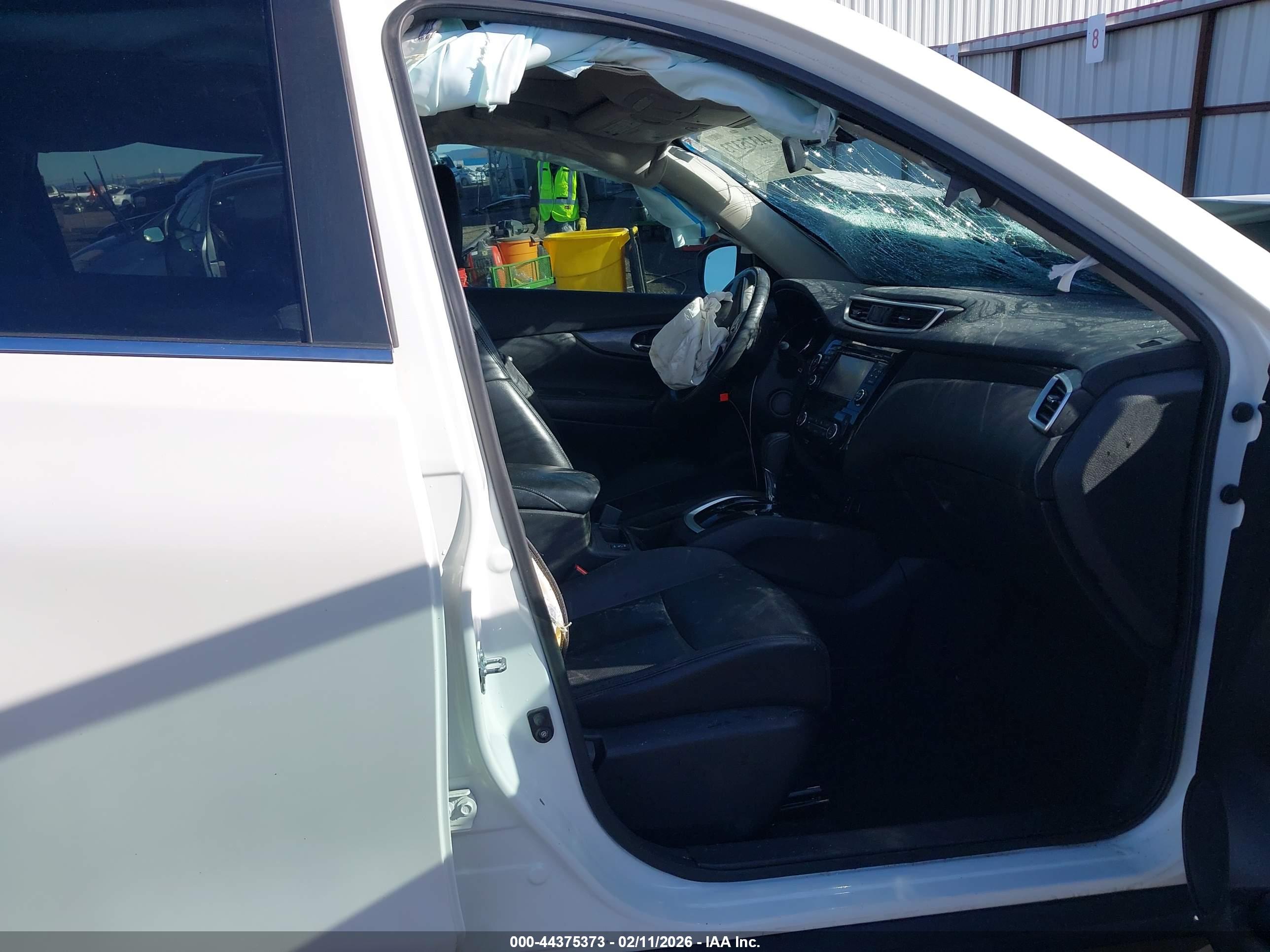 NISSAN ROGUE image 5
