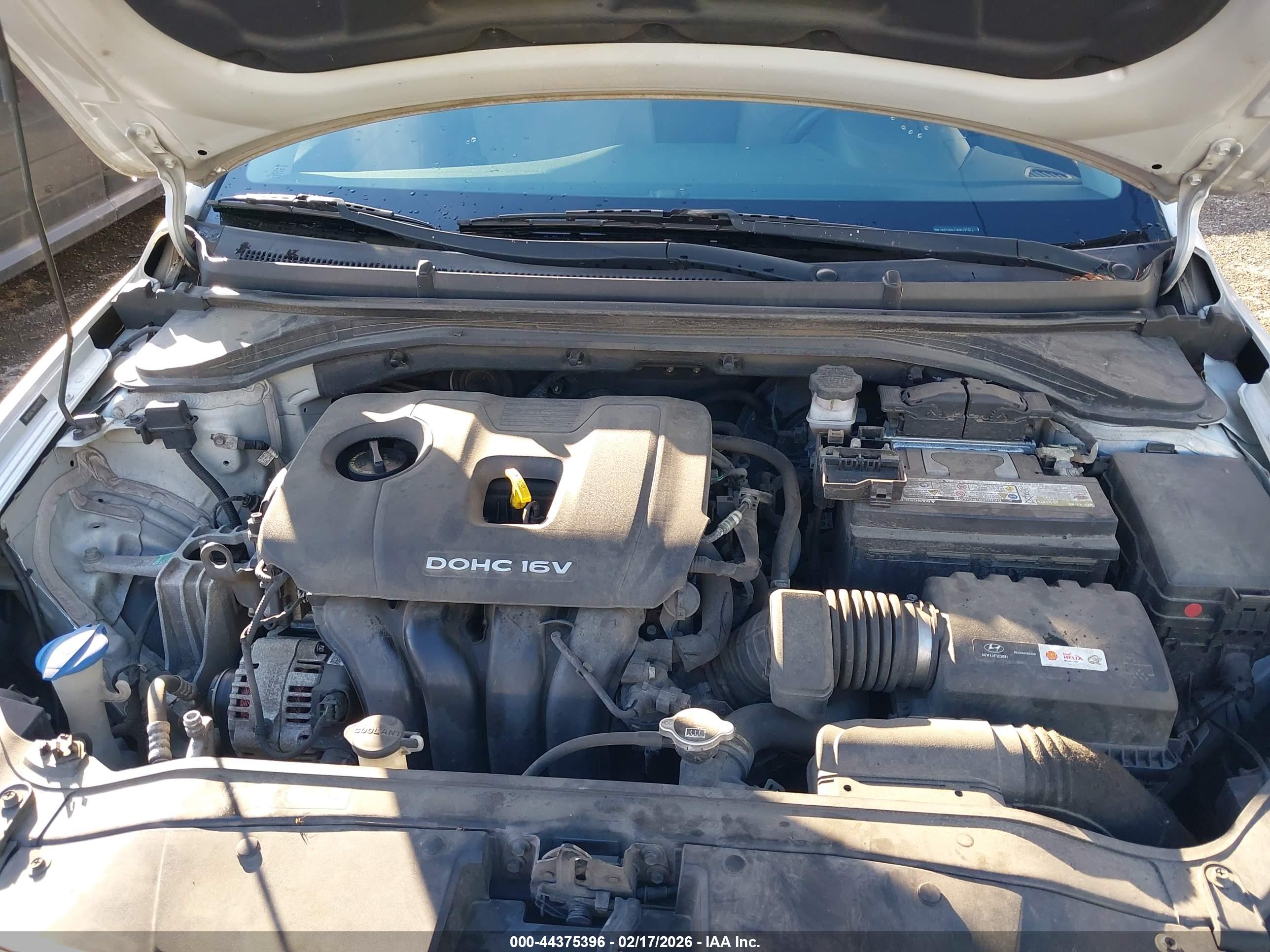 HYUNDAI ELANTRA image 10