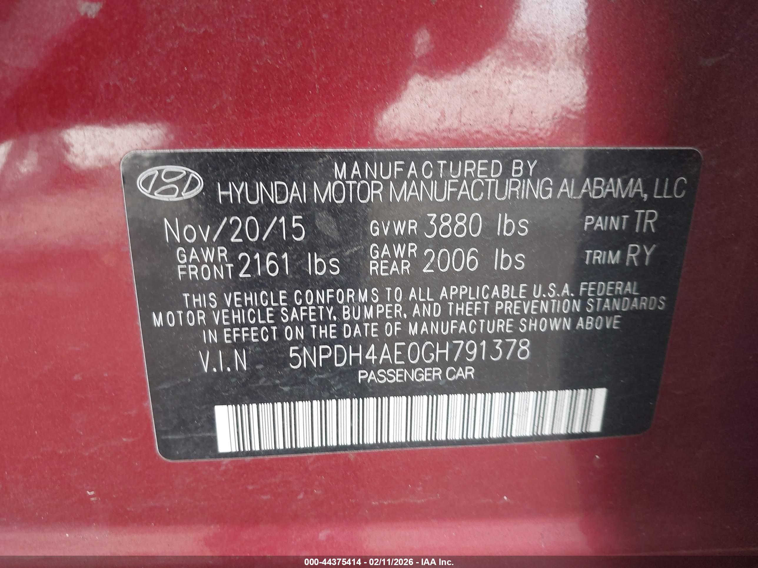 HYUNDAI ELANTRA image 9