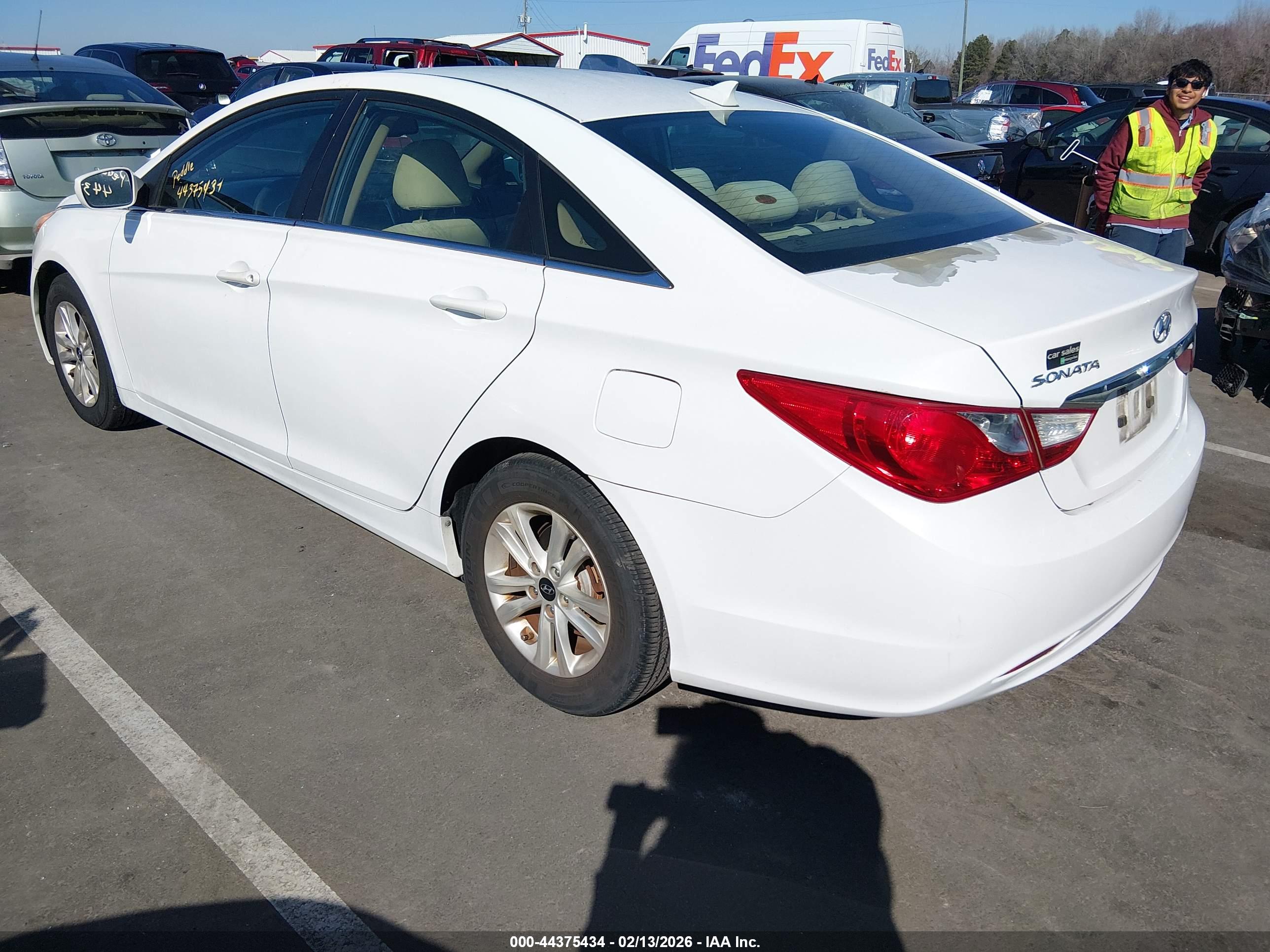 HYUNDAI SONATA image 3