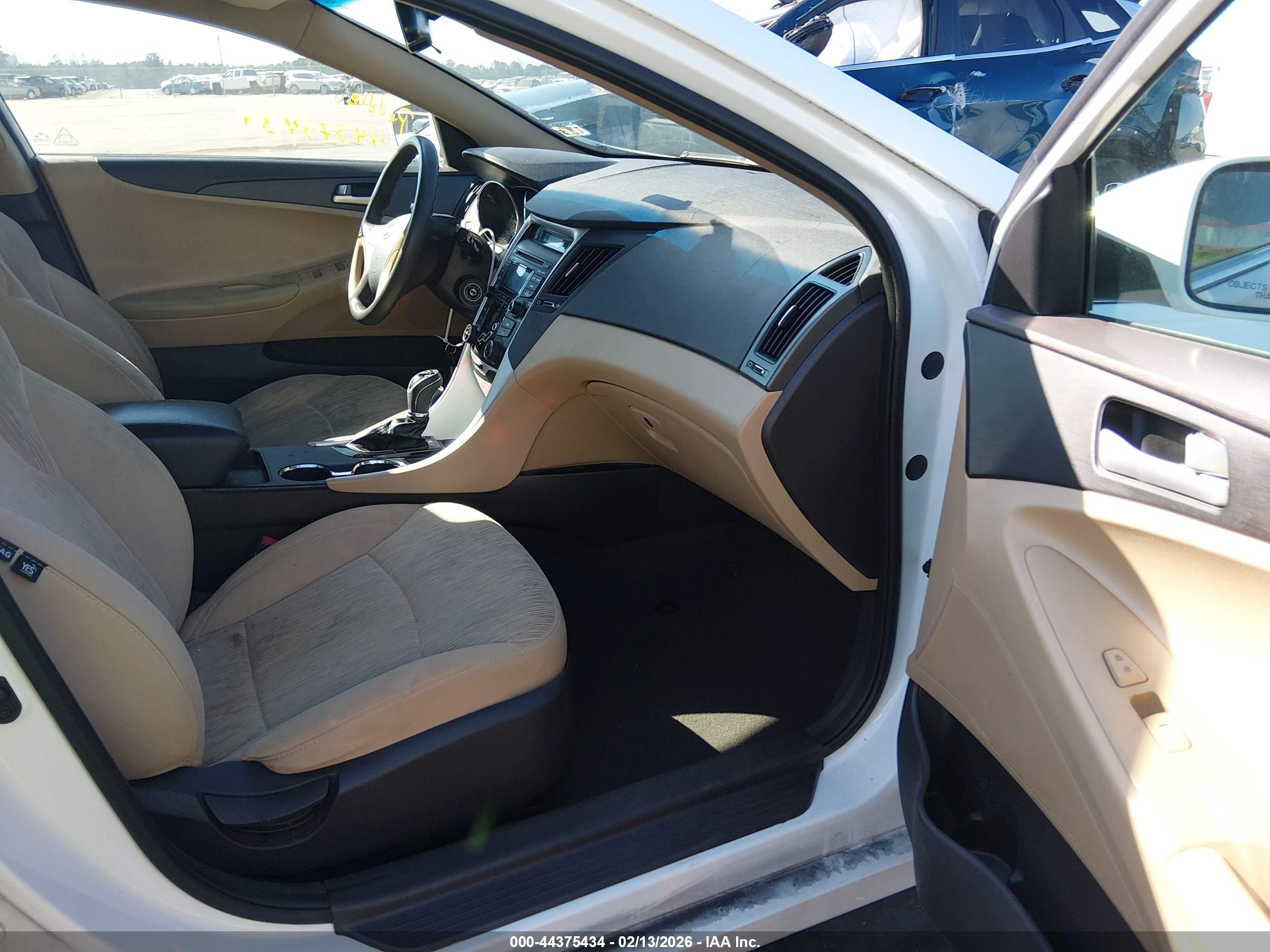 HYUNDAI SONATA image 5