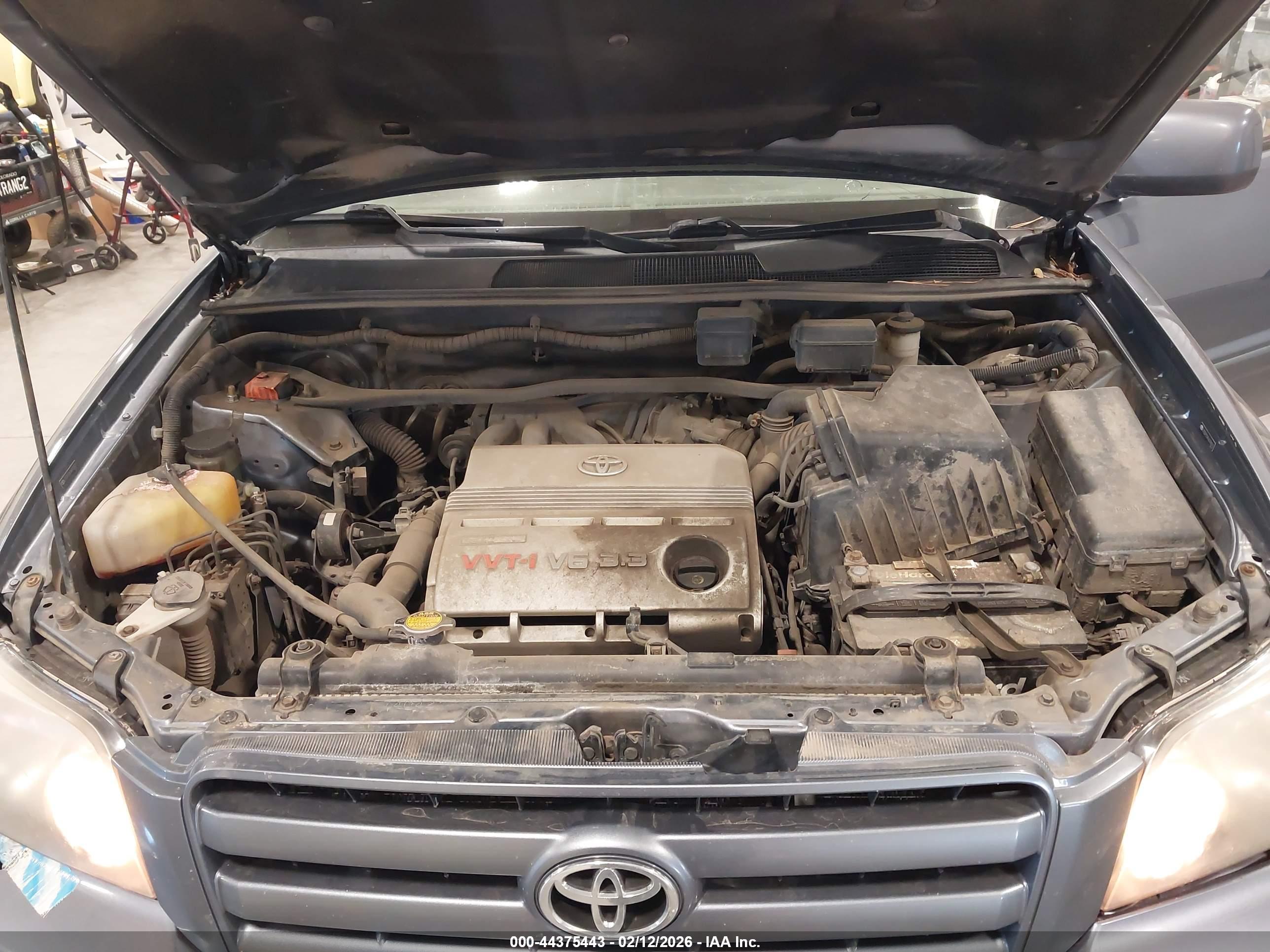 TOYOTA HIGHLANDER image 10