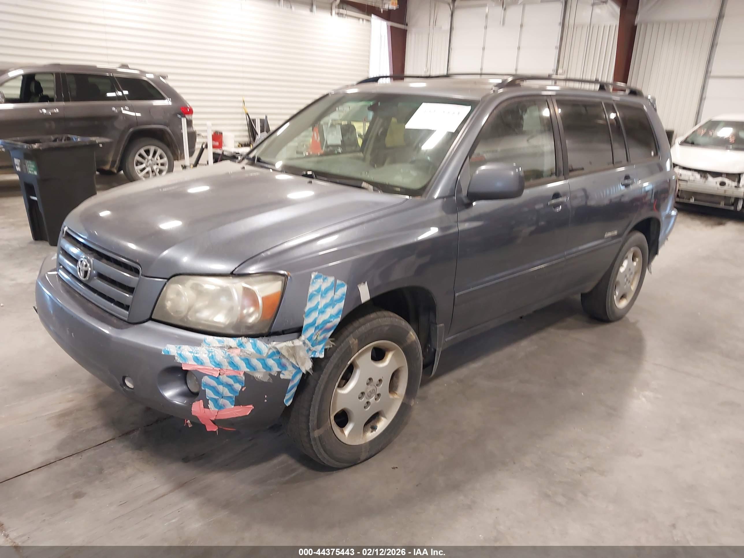 TOYOTA HIGHLANDER image 2