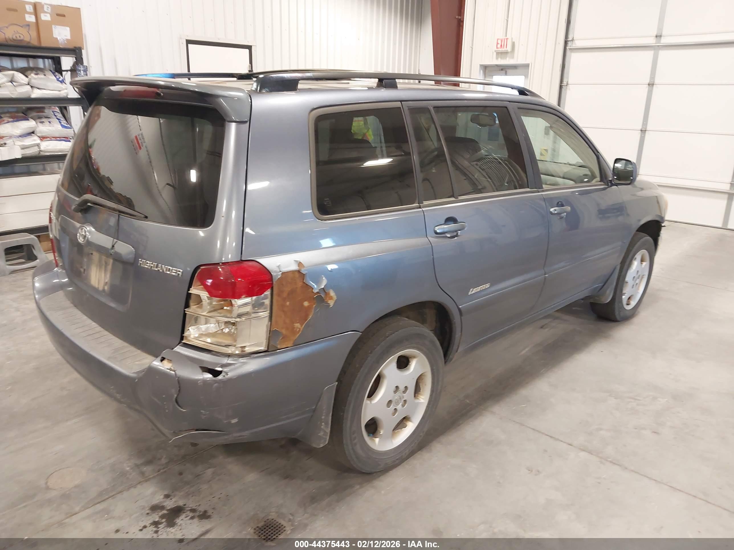 TOYOTA HIGHLANDER image 4
