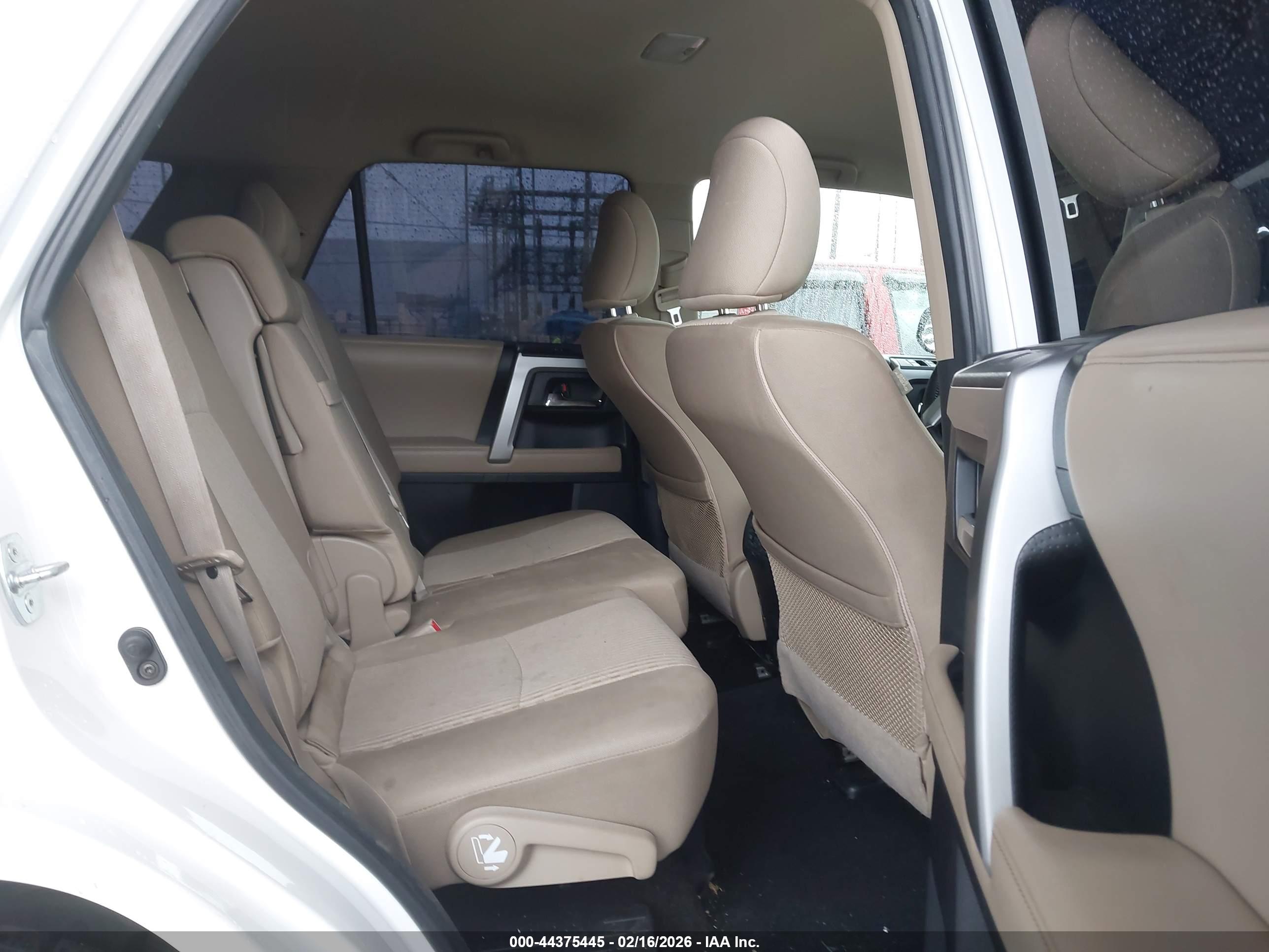 TOYOTA 4RUNNER image 8
