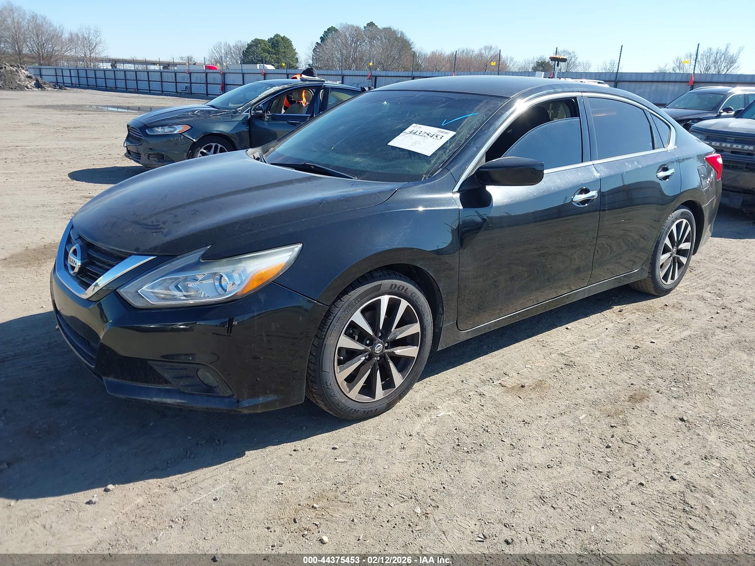 NISSAN ALTIMA image 2