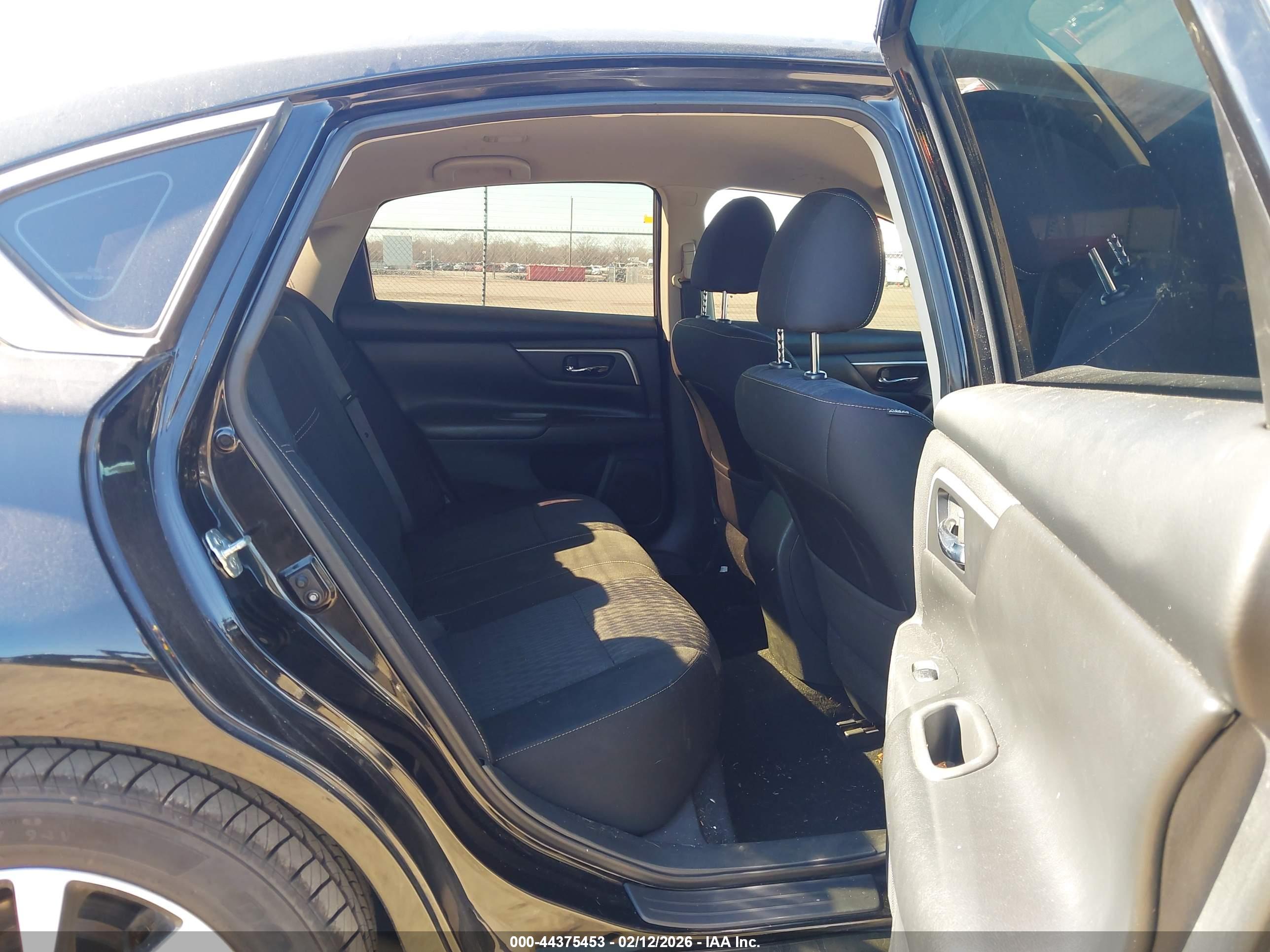 NISSAN ALTIMA image 8