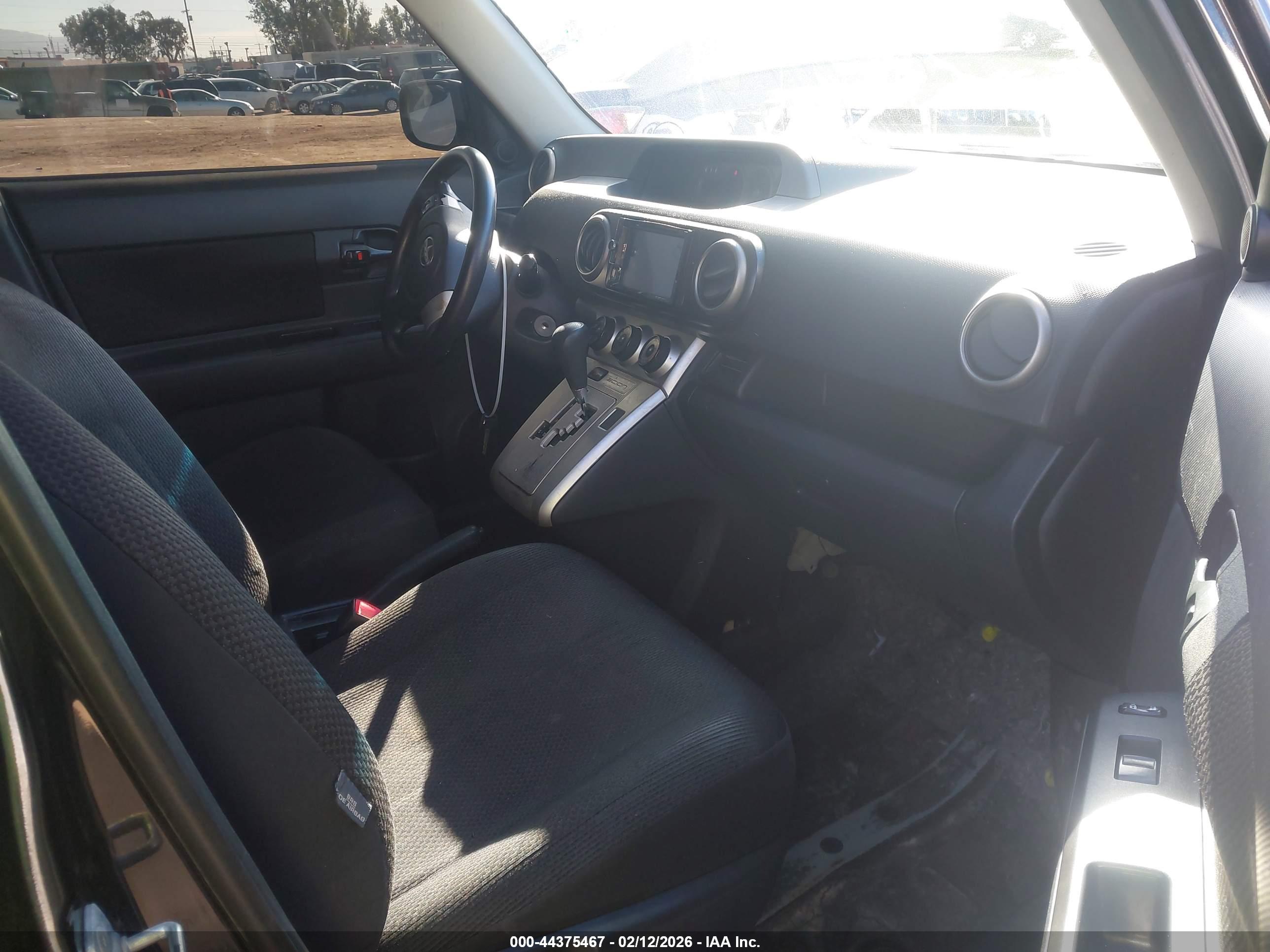 SCION XB image 5