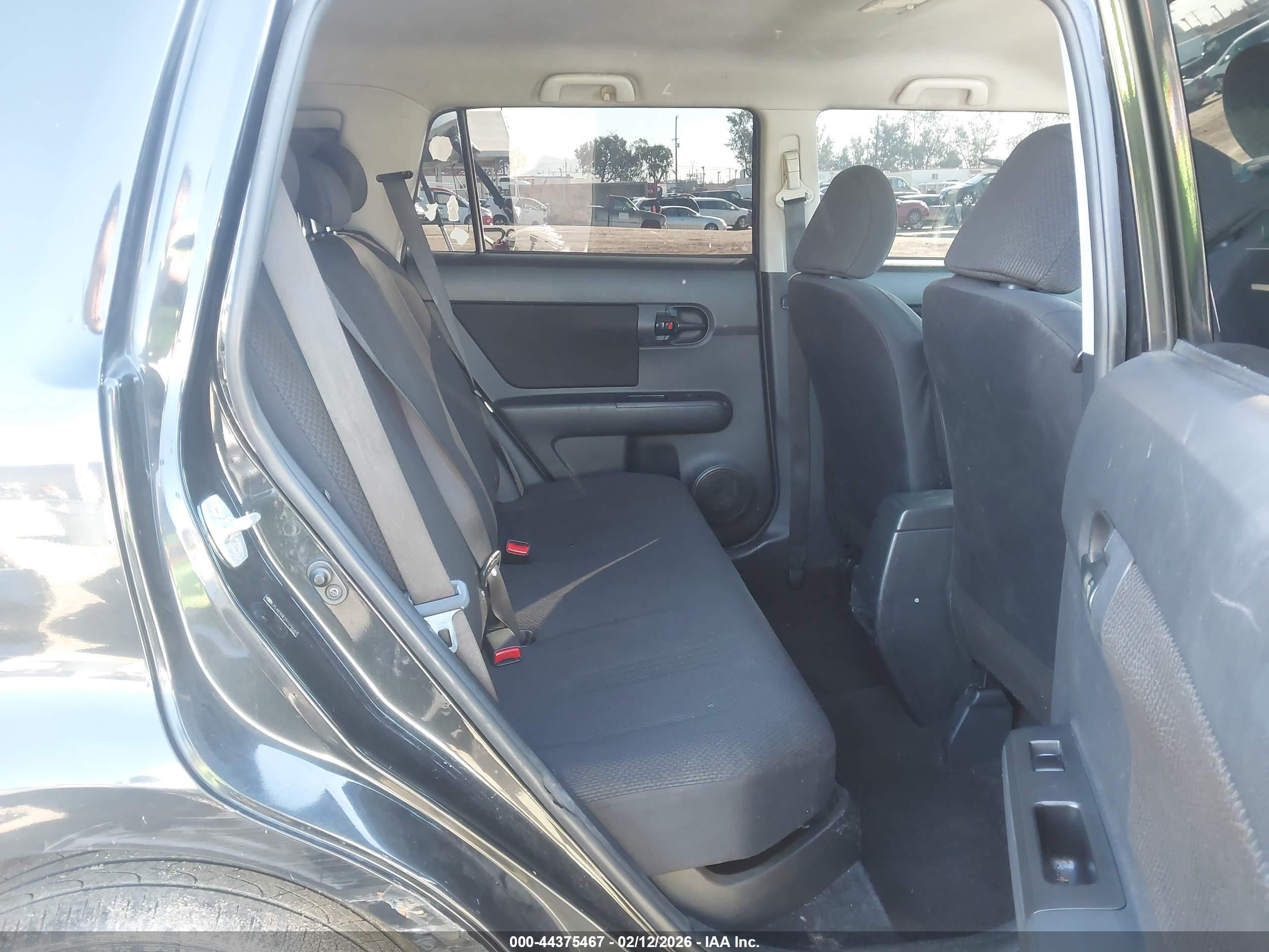 SCION XB image 8