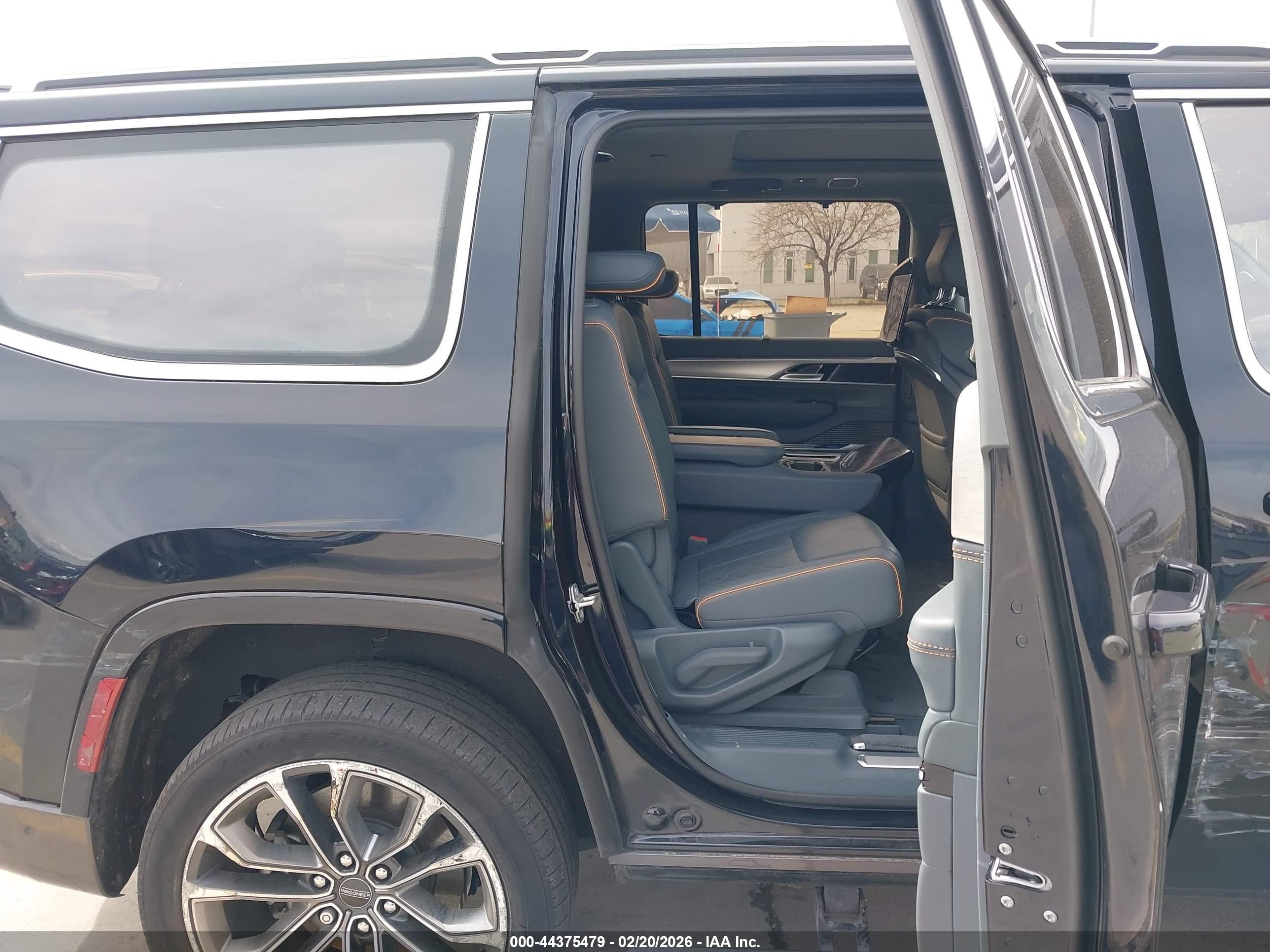 JEEP GRAND image 8