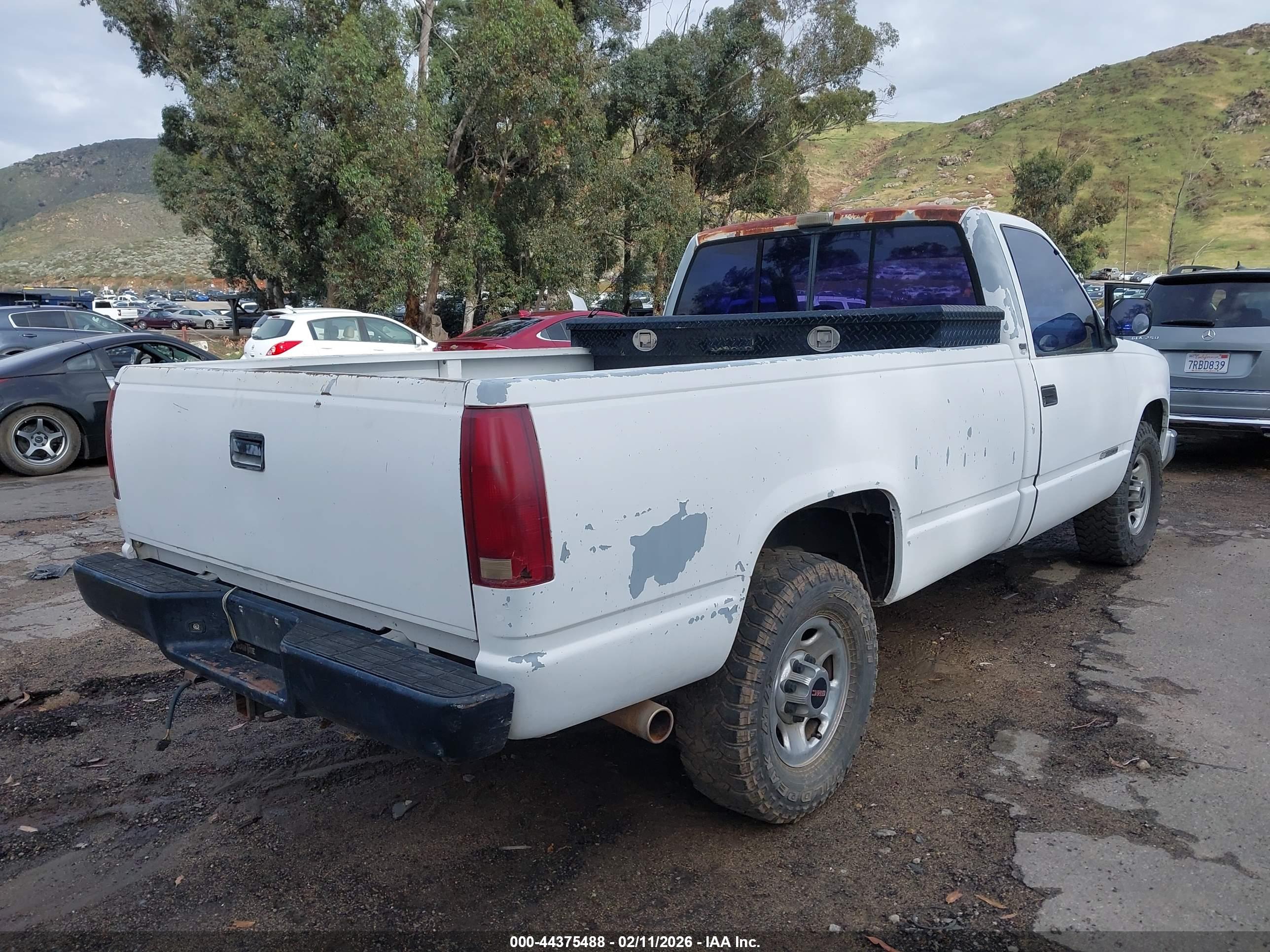 CHEVROLET GMT-400 image 4