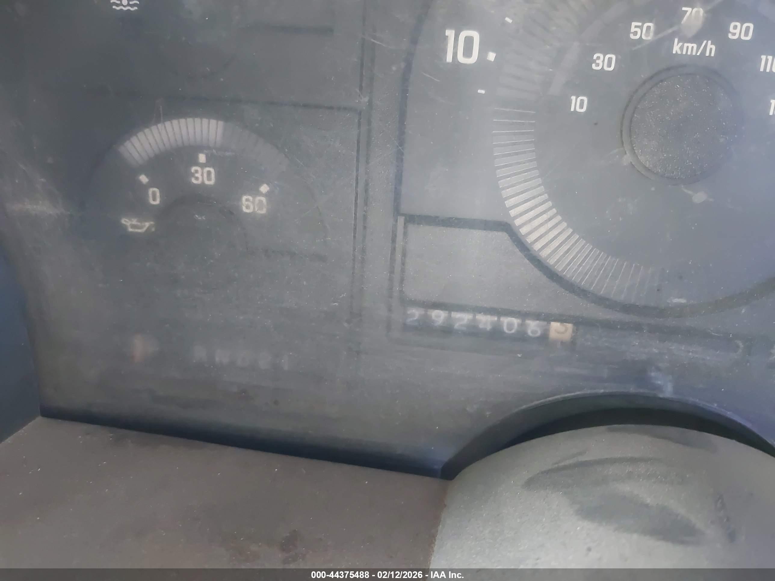 CHEVROLET GMT-400 image 7