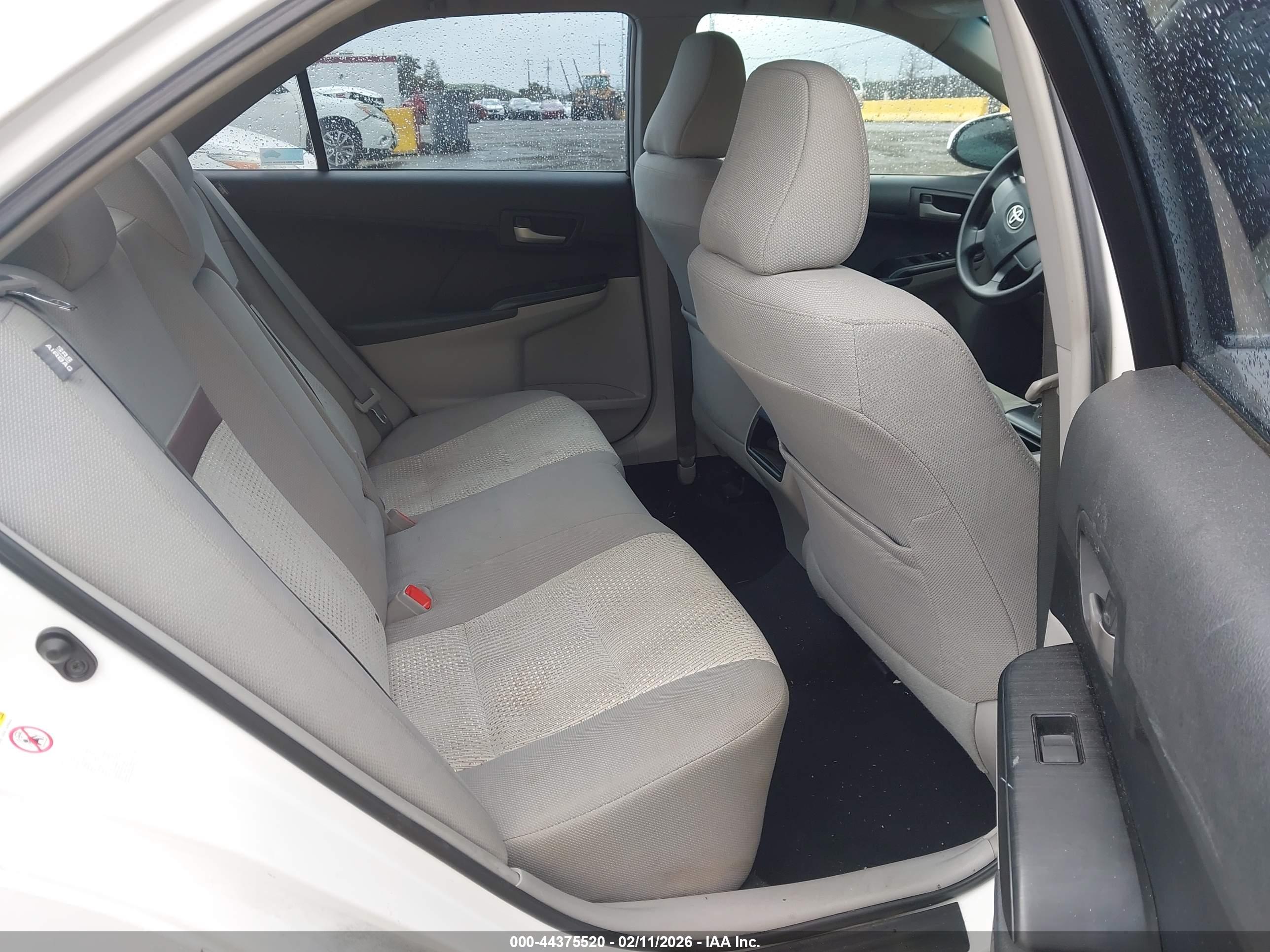 TOYOTA CAMRY image 8