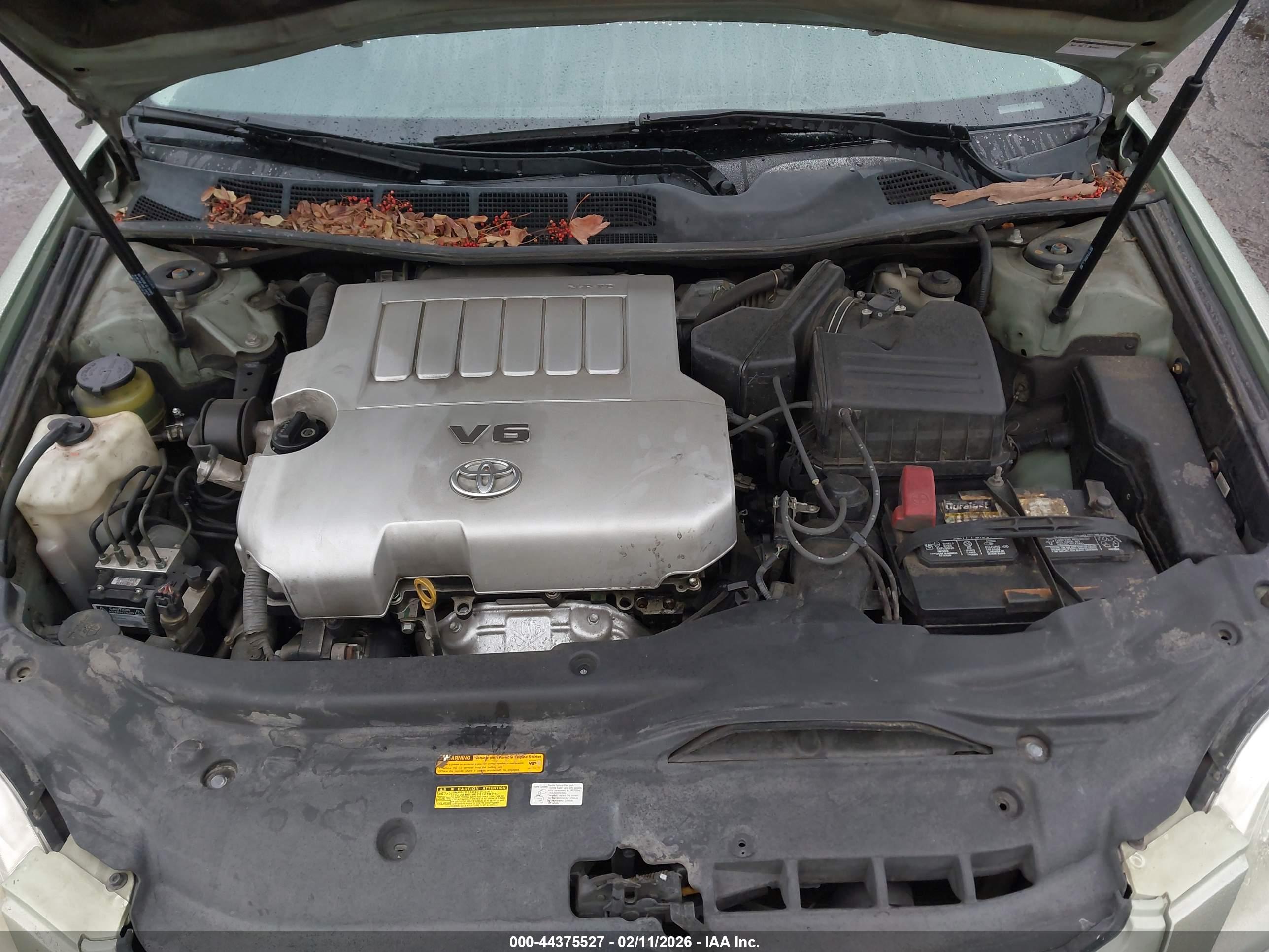 TOYOTA AVALON image 10
