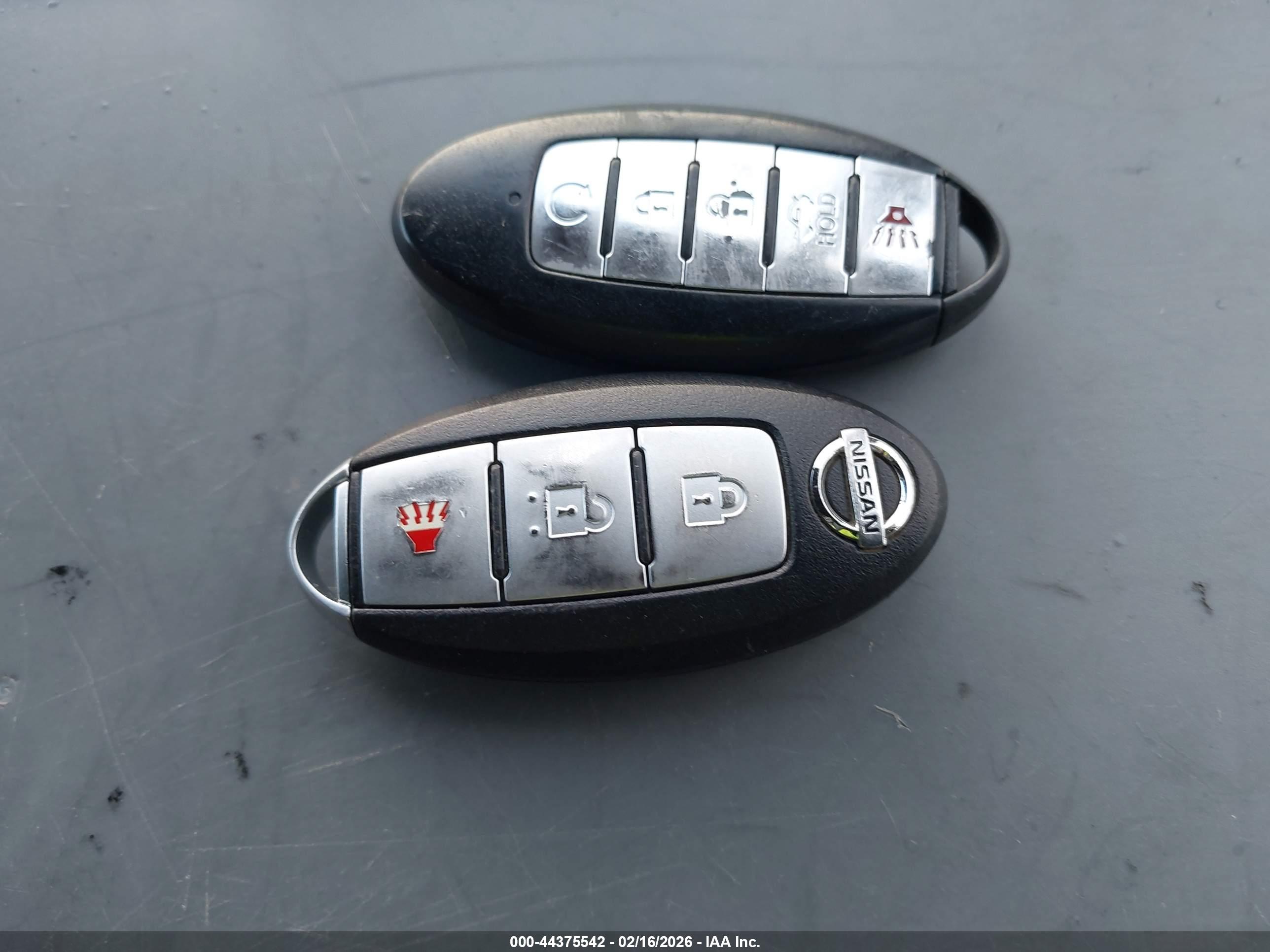 NISSAN MURANO image 11