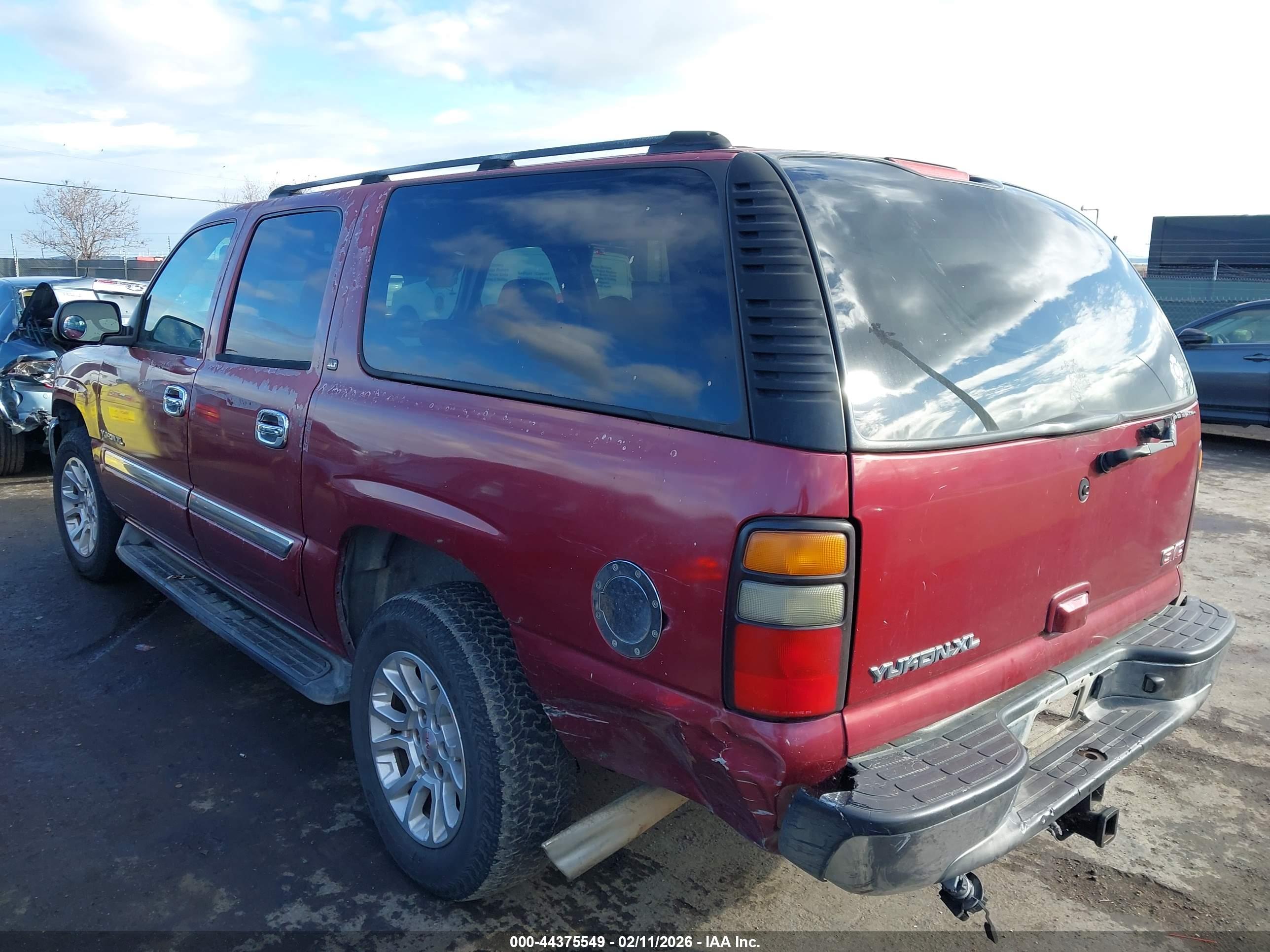 GMC YUKON image 3