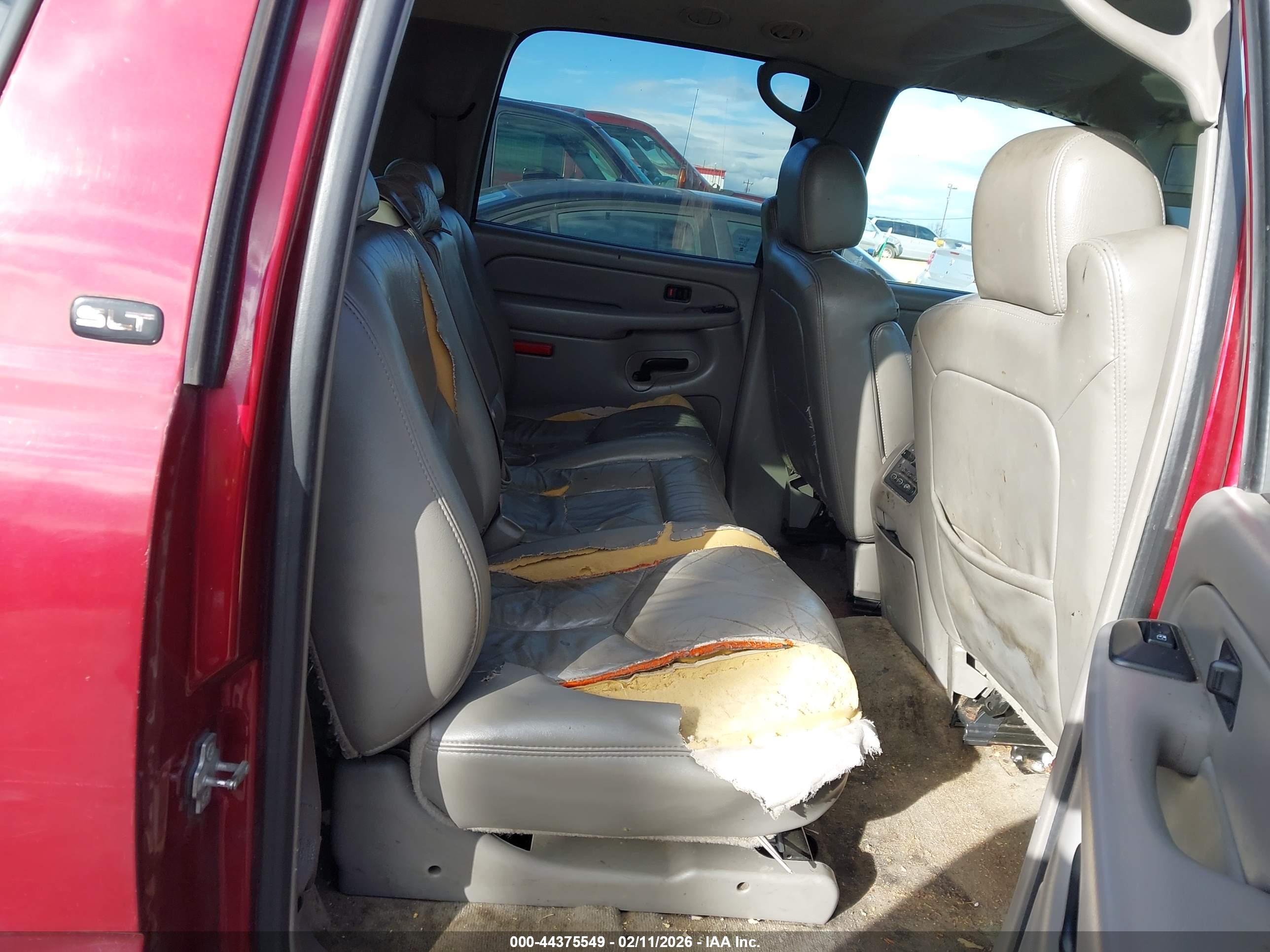 GMC YUKON image 8