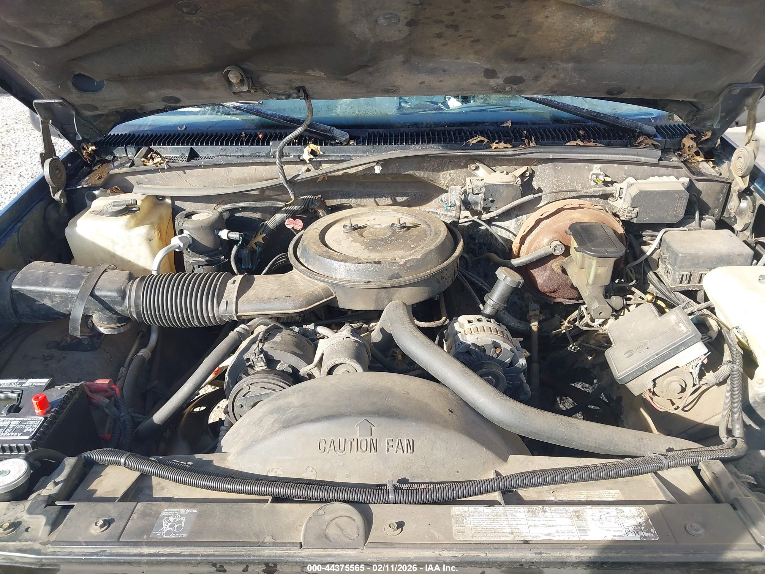 CHEVROLET GMT-400 image 10
