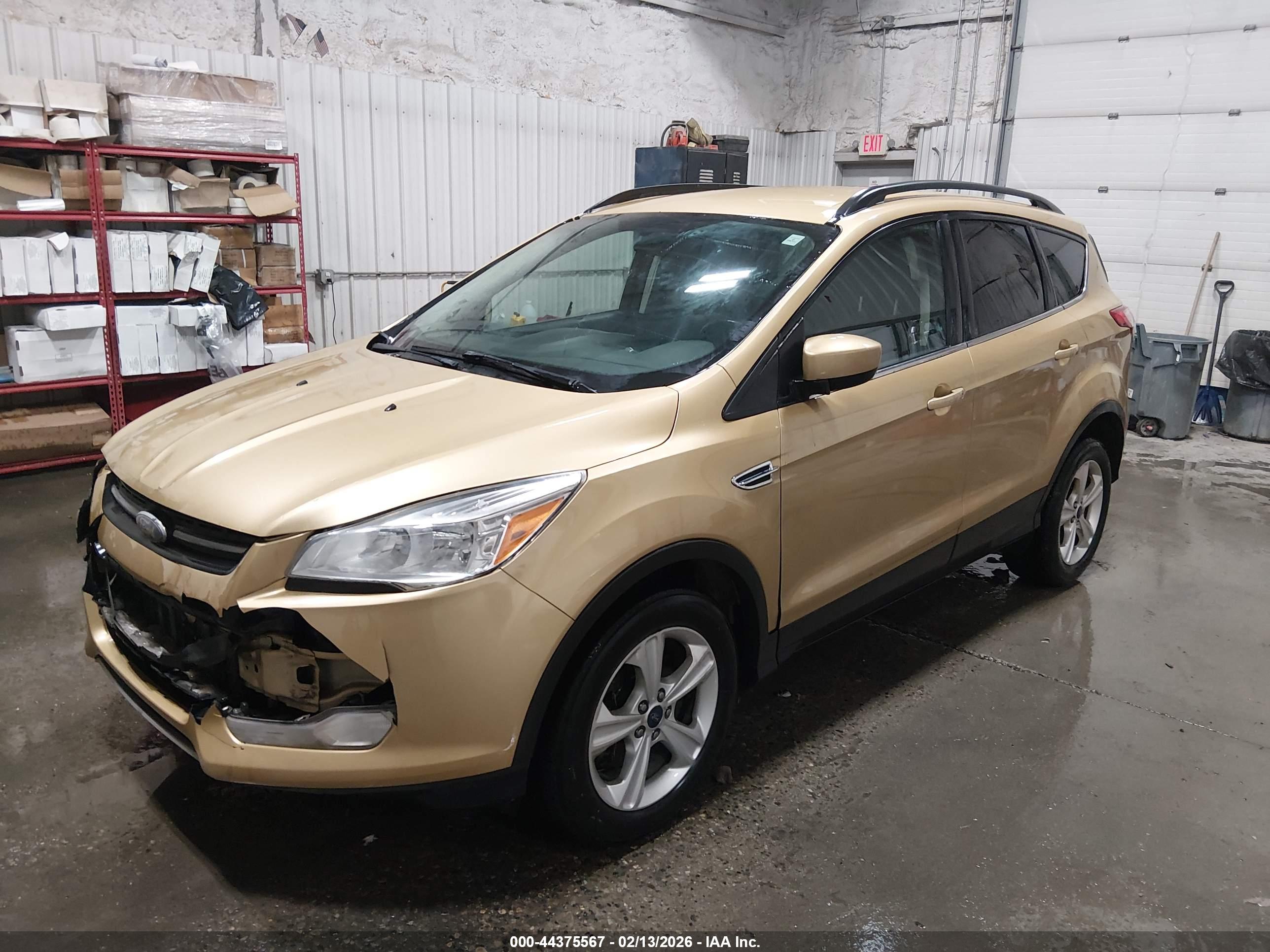 FORD ESCAPE image 2
