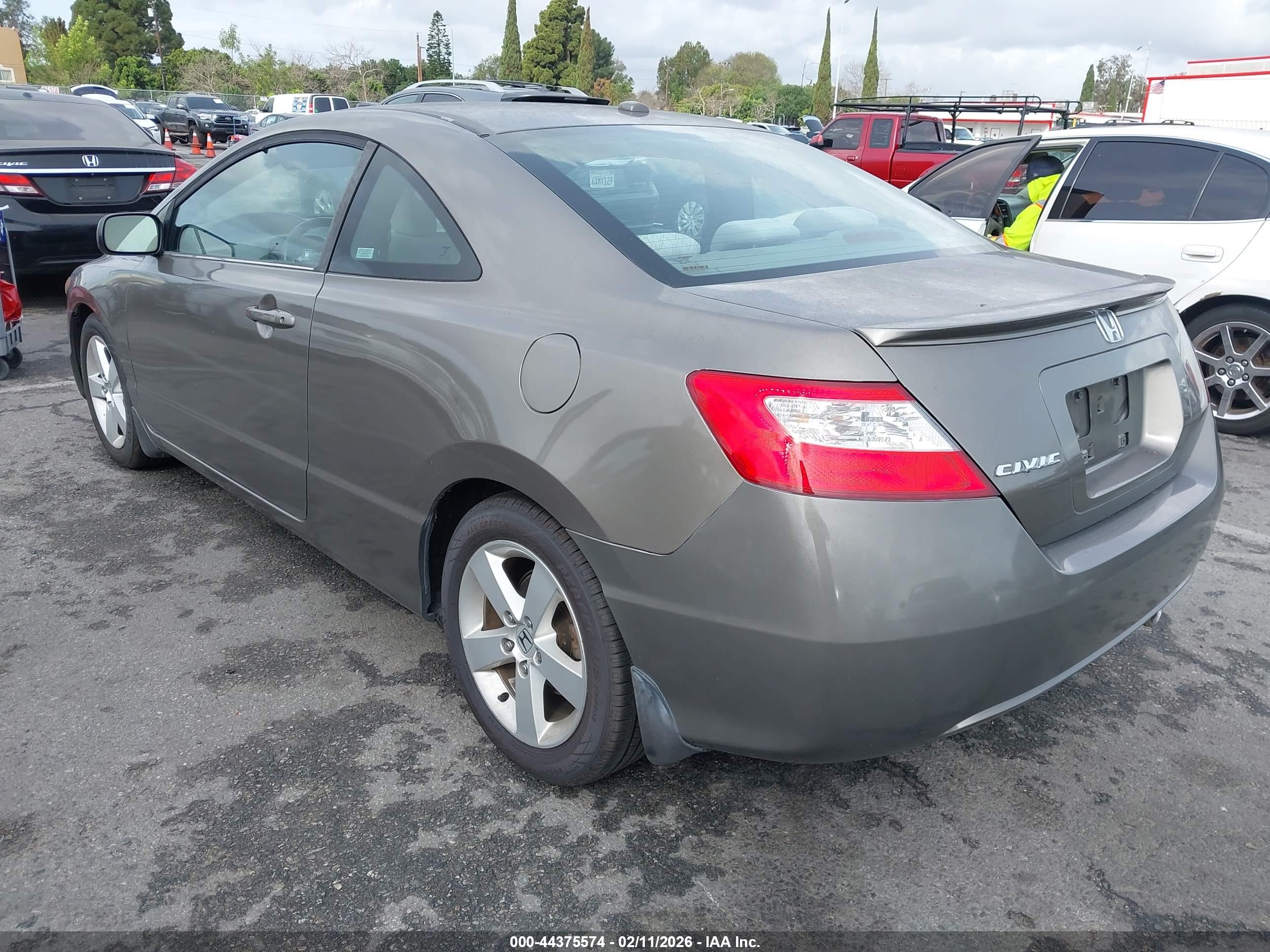 HONDA CIVIC image 3