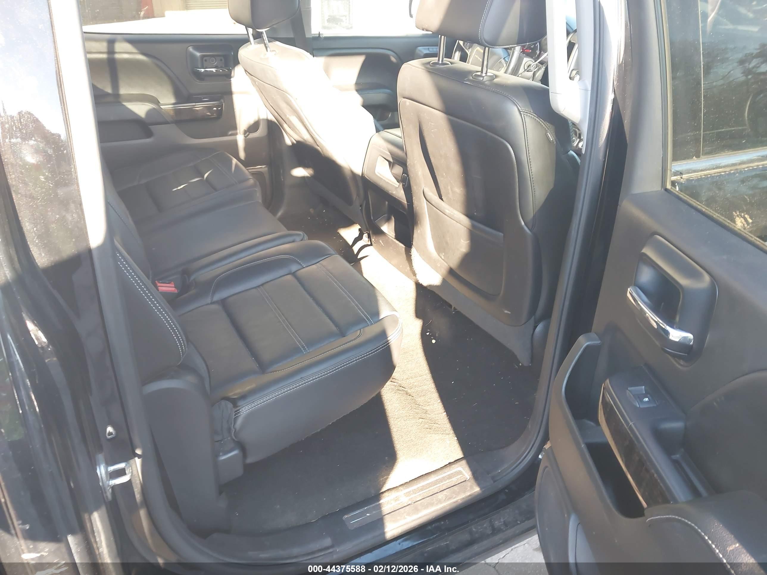 GMC SIERRA image 8