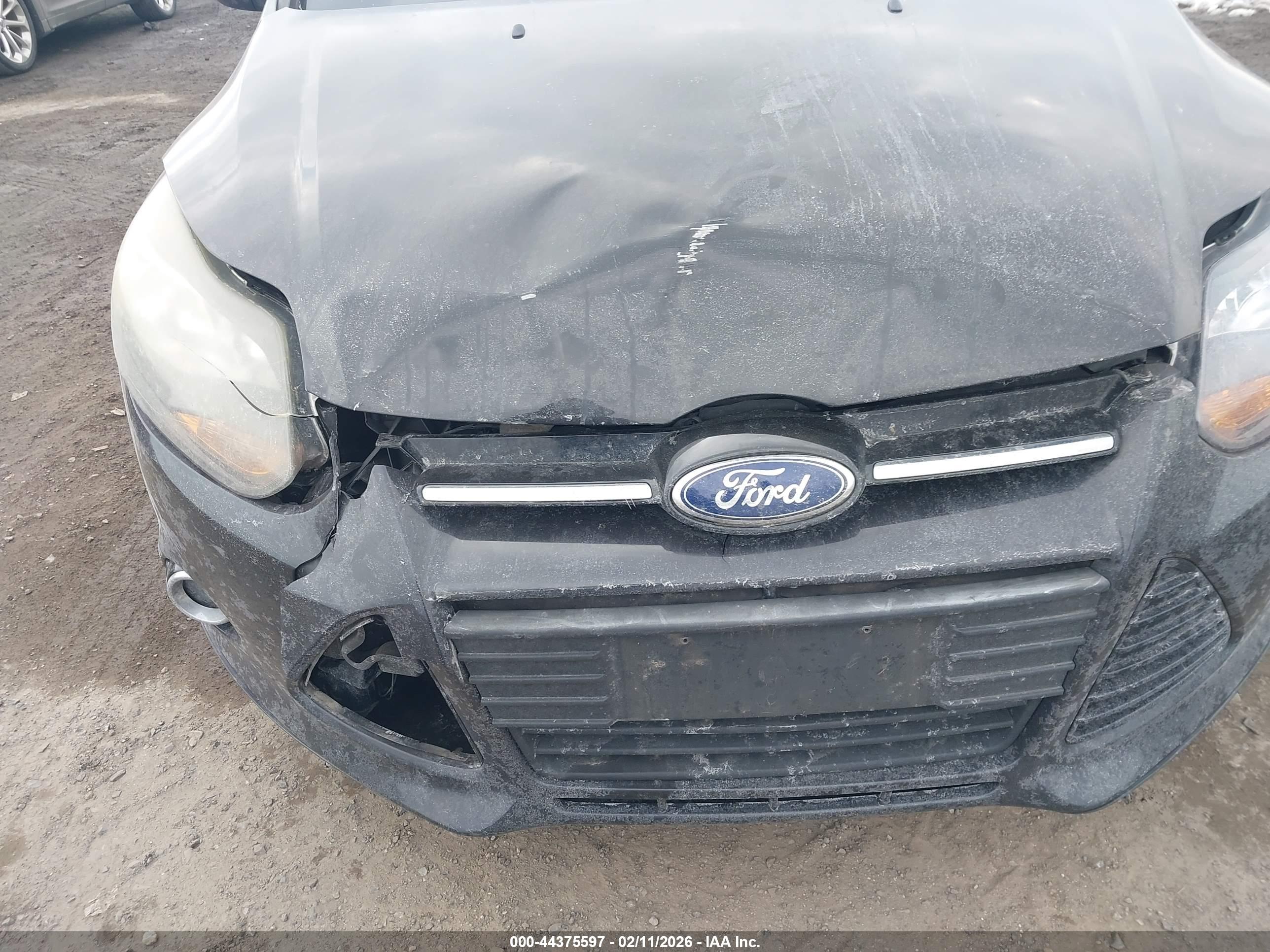 FORD FOCUS image 6