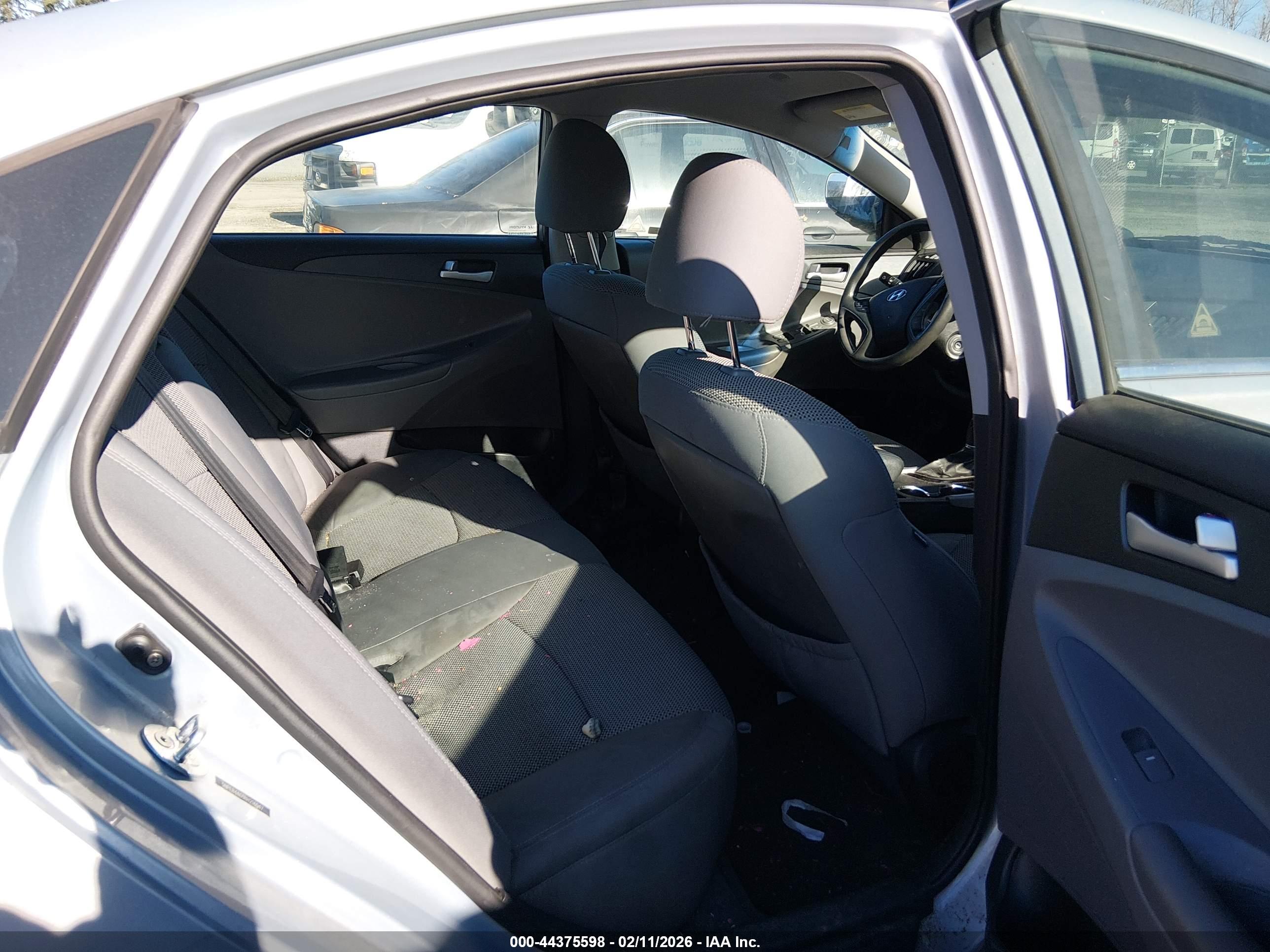 HYUNDAI SONATA image 8