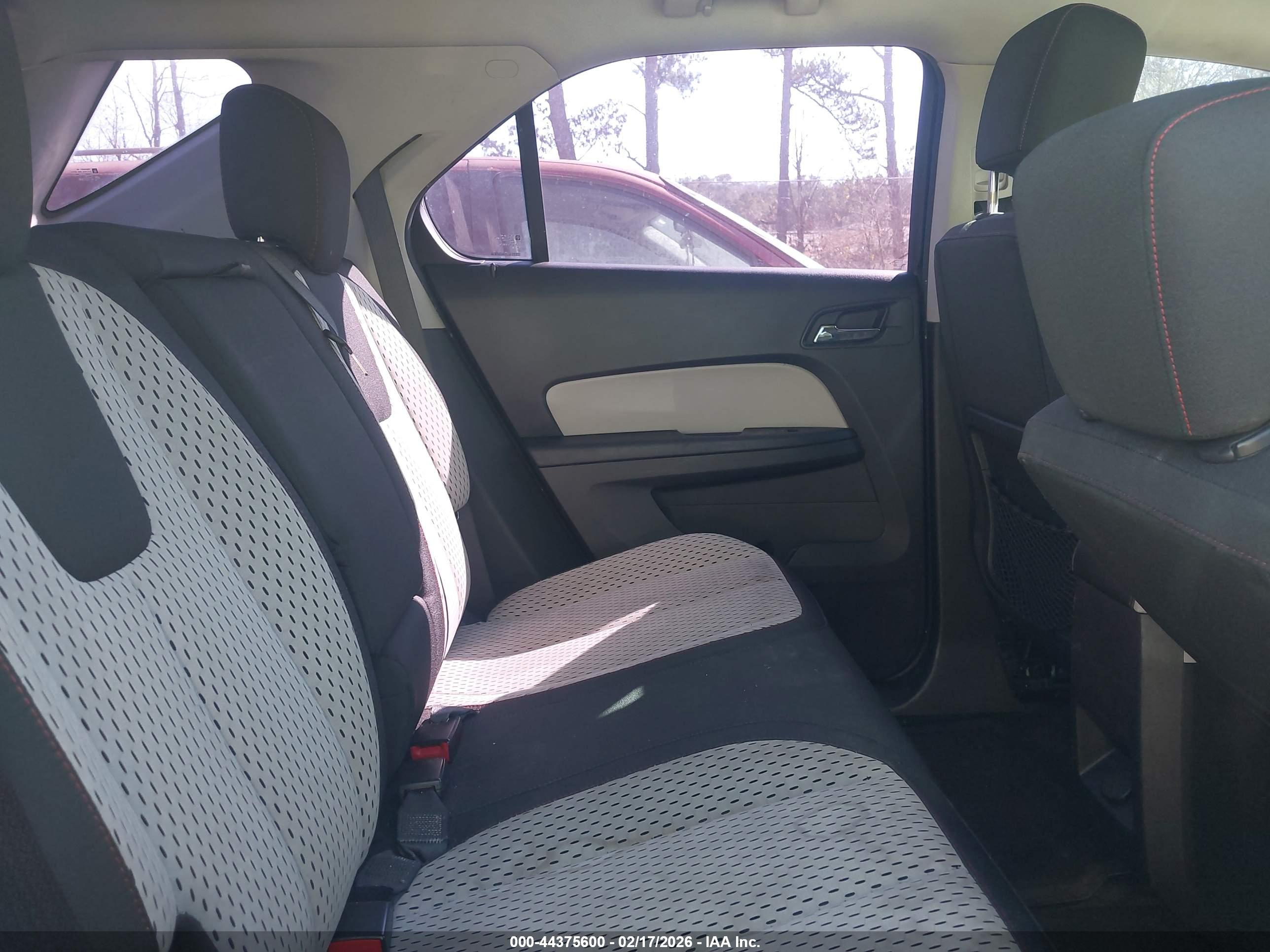 CHEVROLET EQUINOX image 8