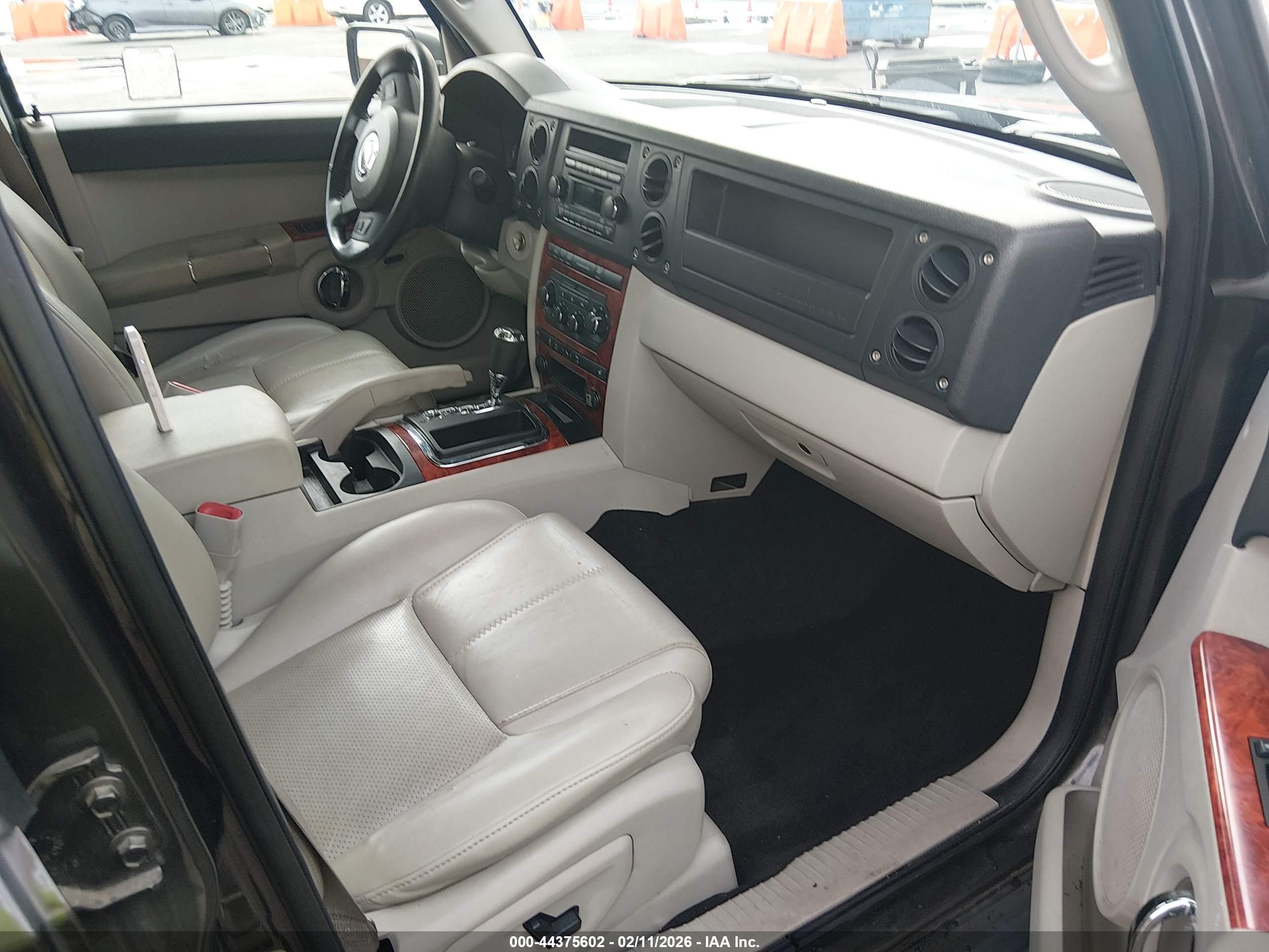 JEEP COMMANDER image 5